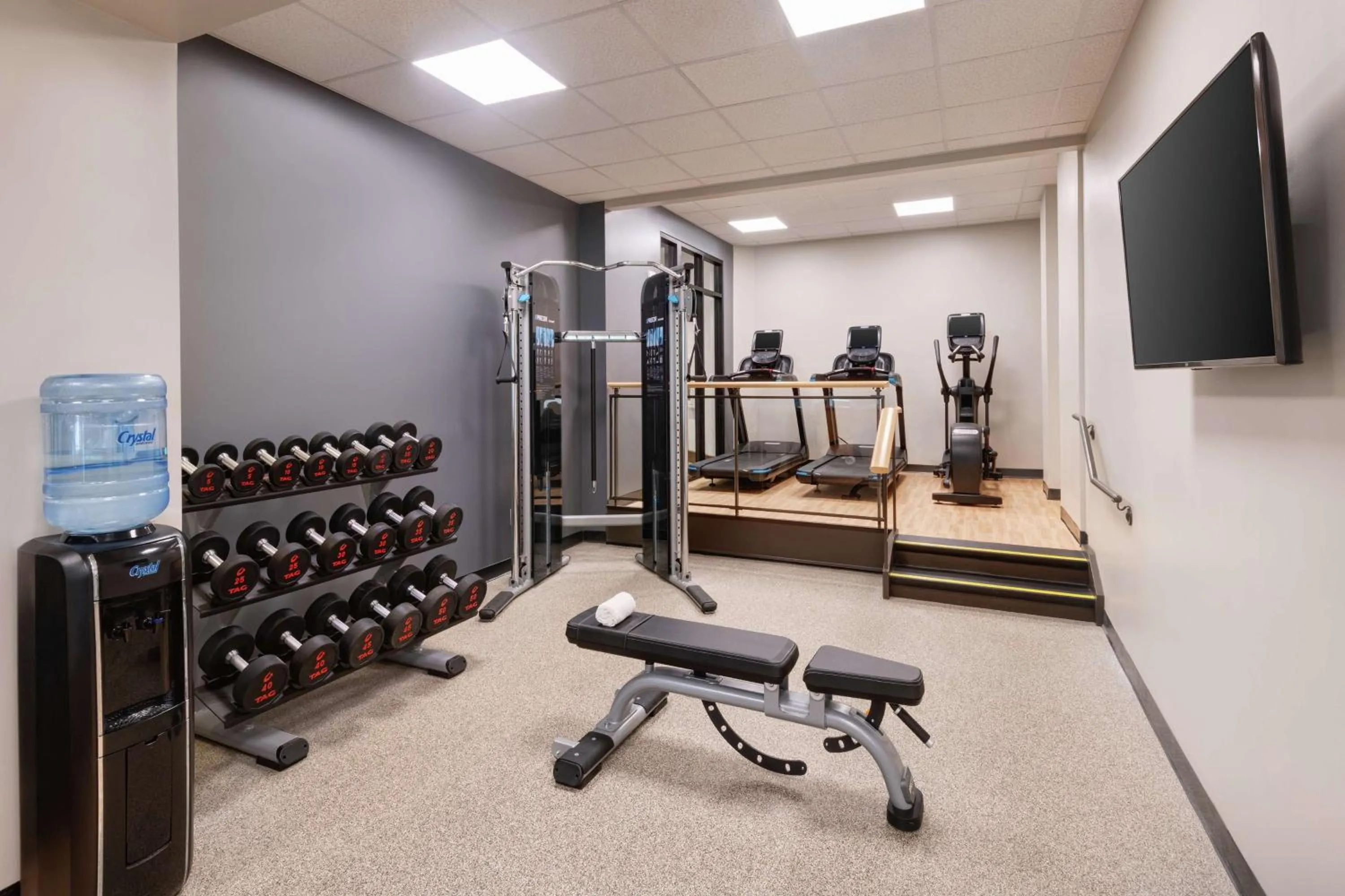 Fitness centre/facilities in Embassy Suites Tysons Corner