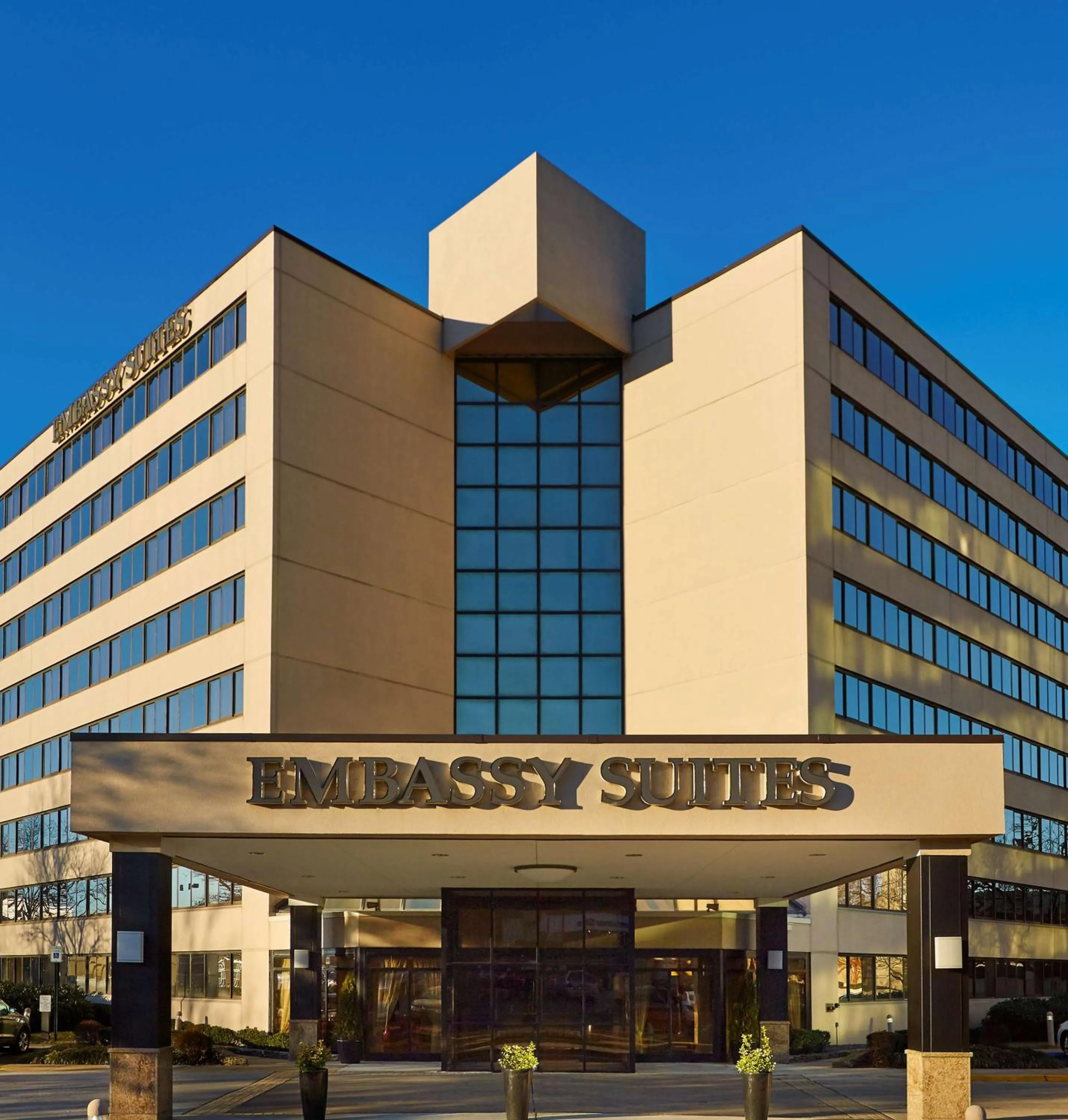 Property building in Embassy Suites Tysons Corner