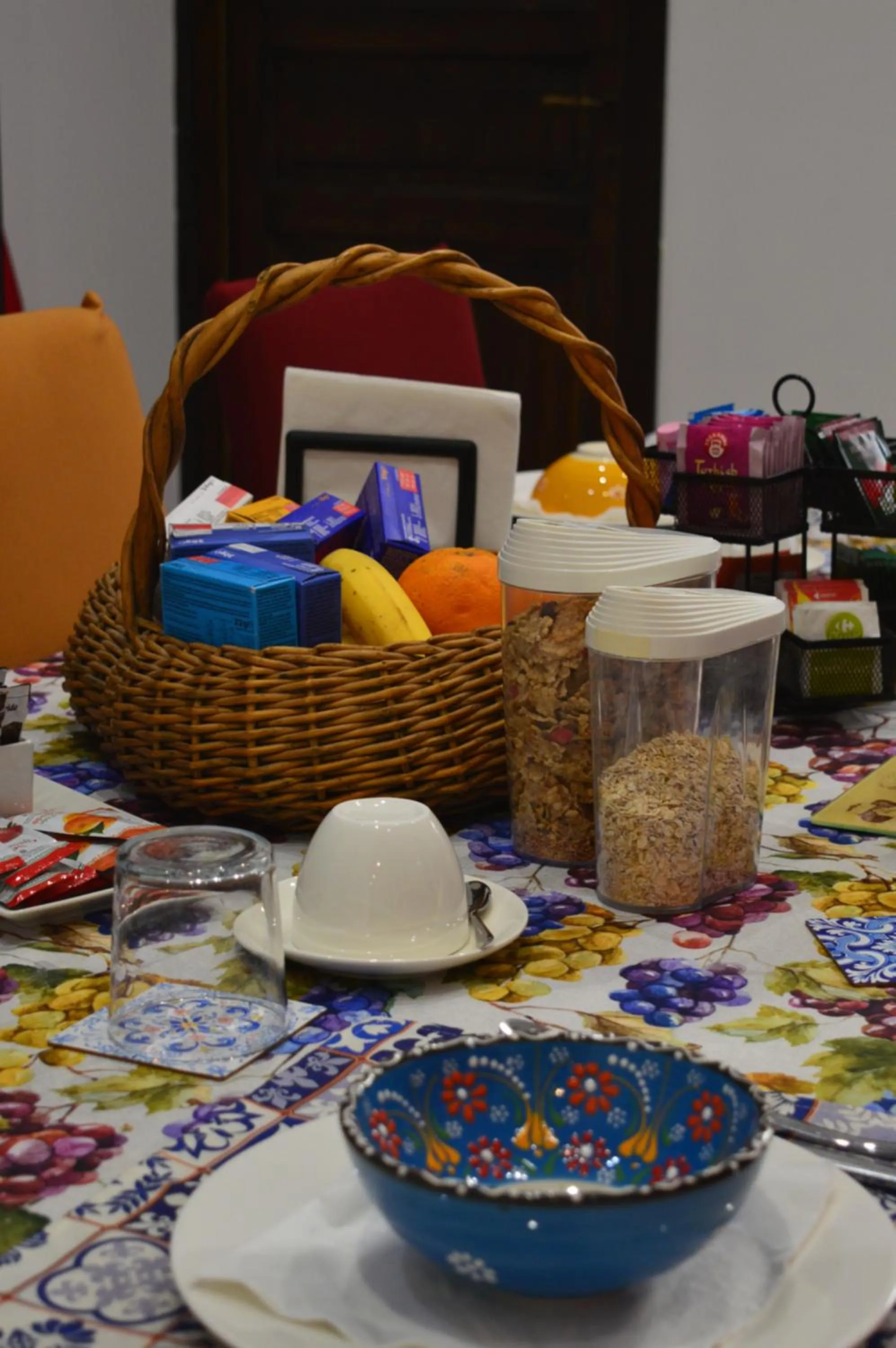 Breakfast in Fauzia B&B