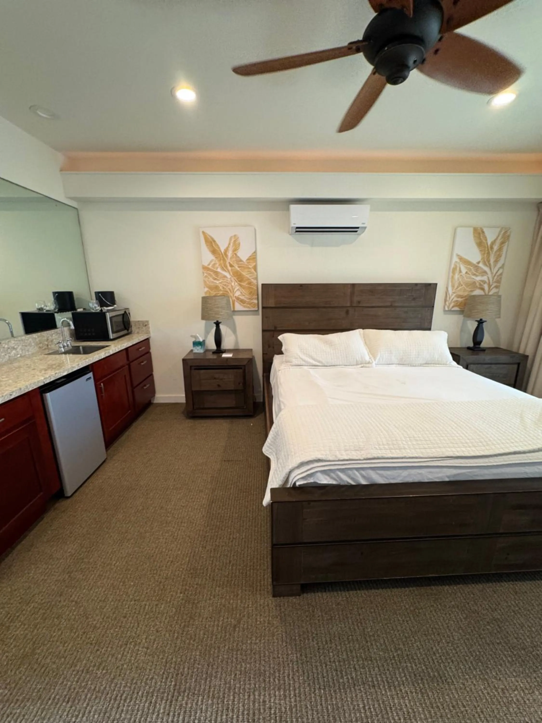 Bed in Hotel Coral Reef