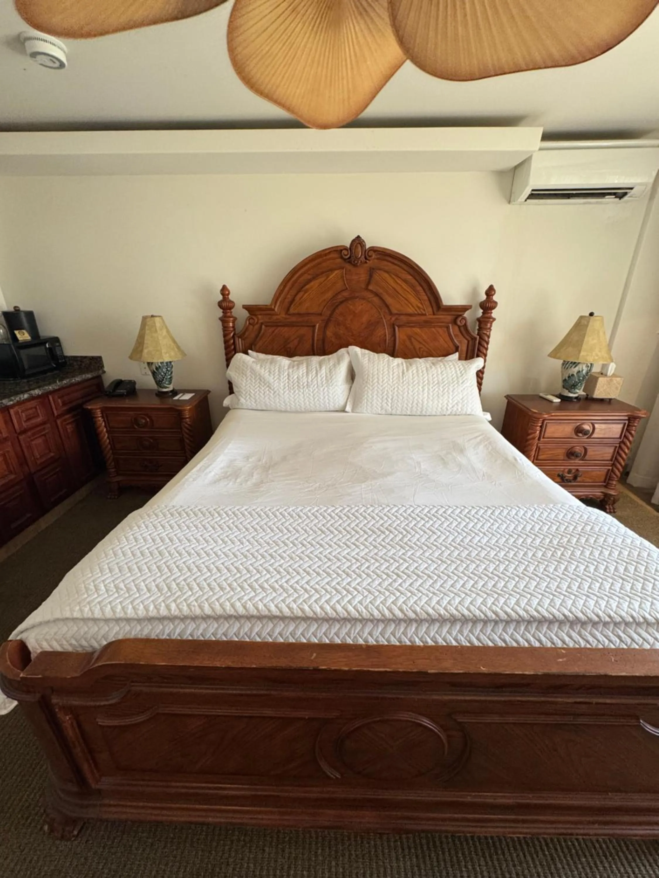 Bed in Hotel Coral Reef