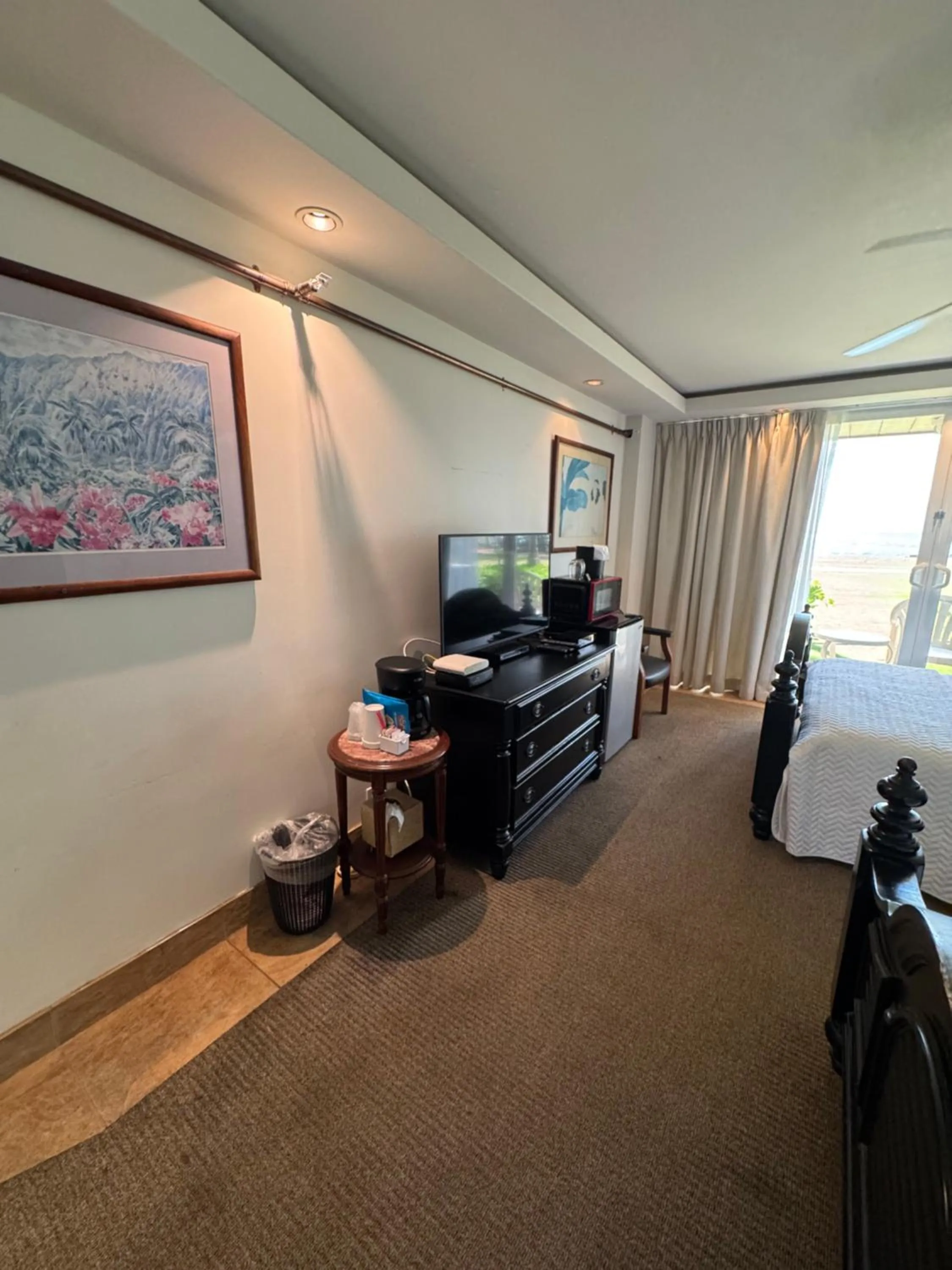 TV and multimedia in Hotel Coral Reef