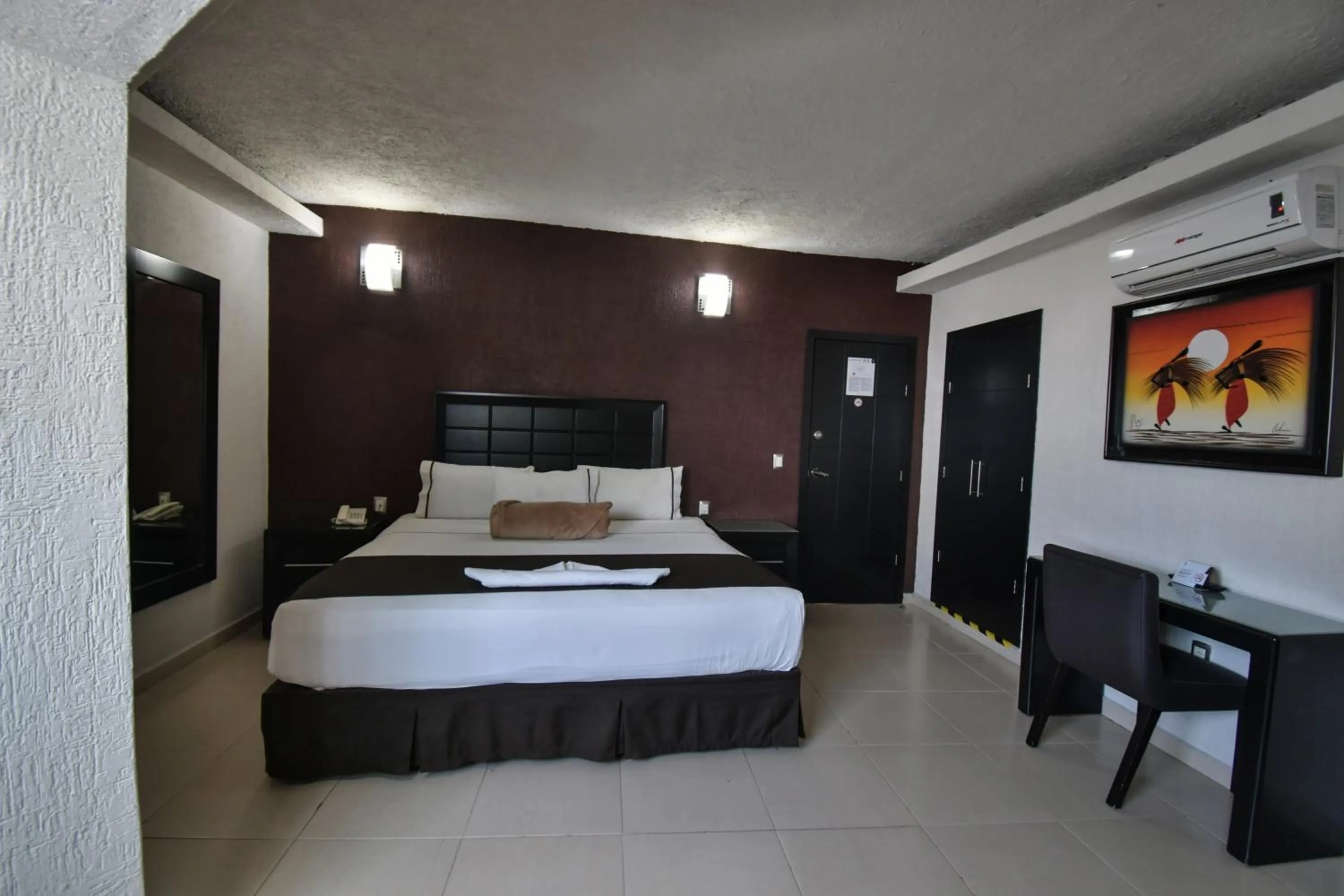 Photo of the whole room, Bed in Hotel Portonovo Plaza Centro