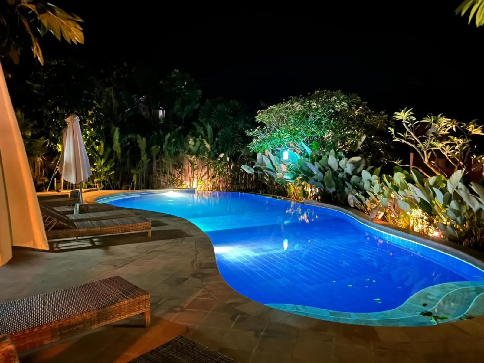 Night in Sukun Babonsay Villas