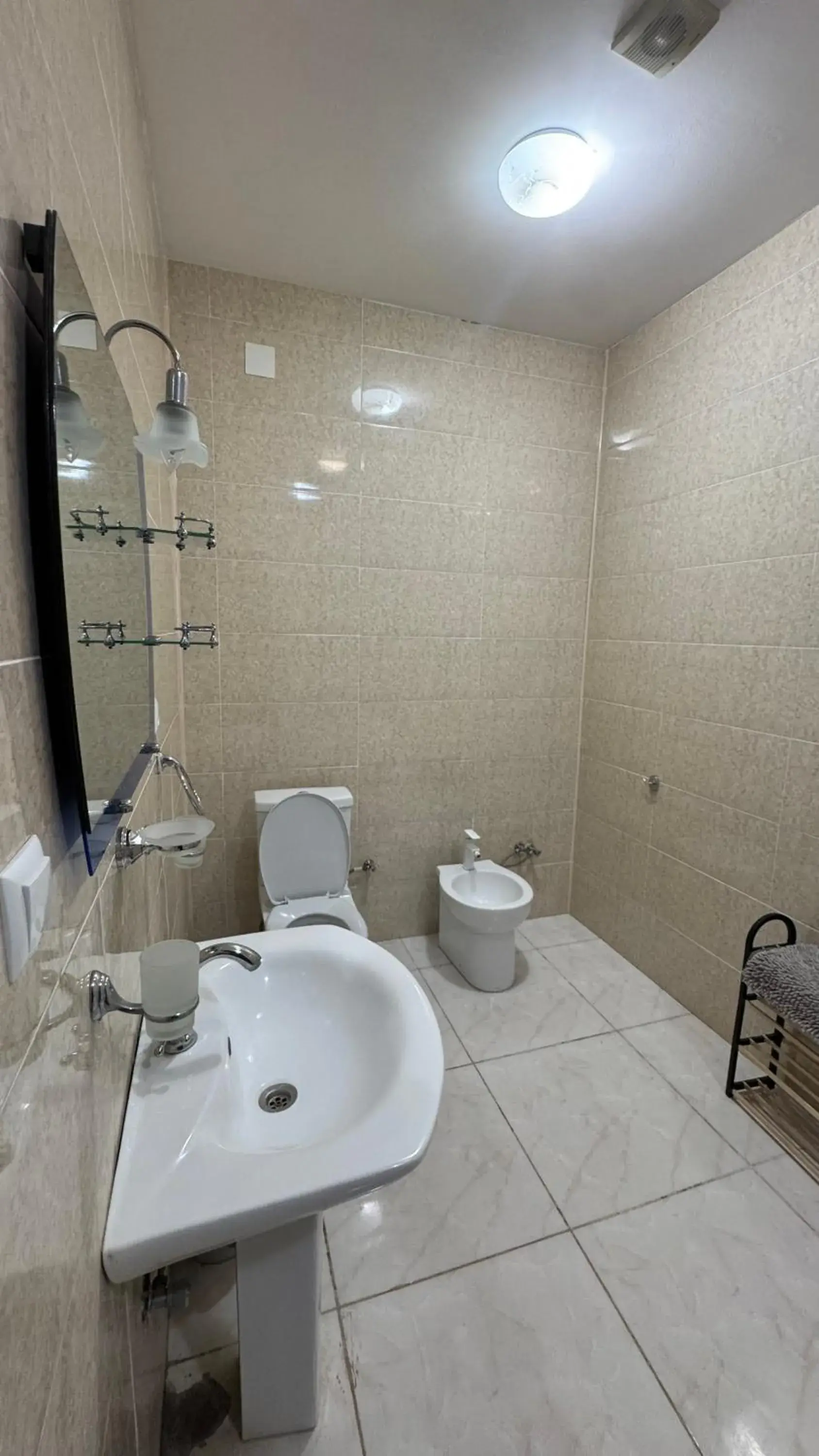 Triple Room with Private Bathroom in Hotel Giorgi Triple Room with Private Bathroom in Hotel Giorgi