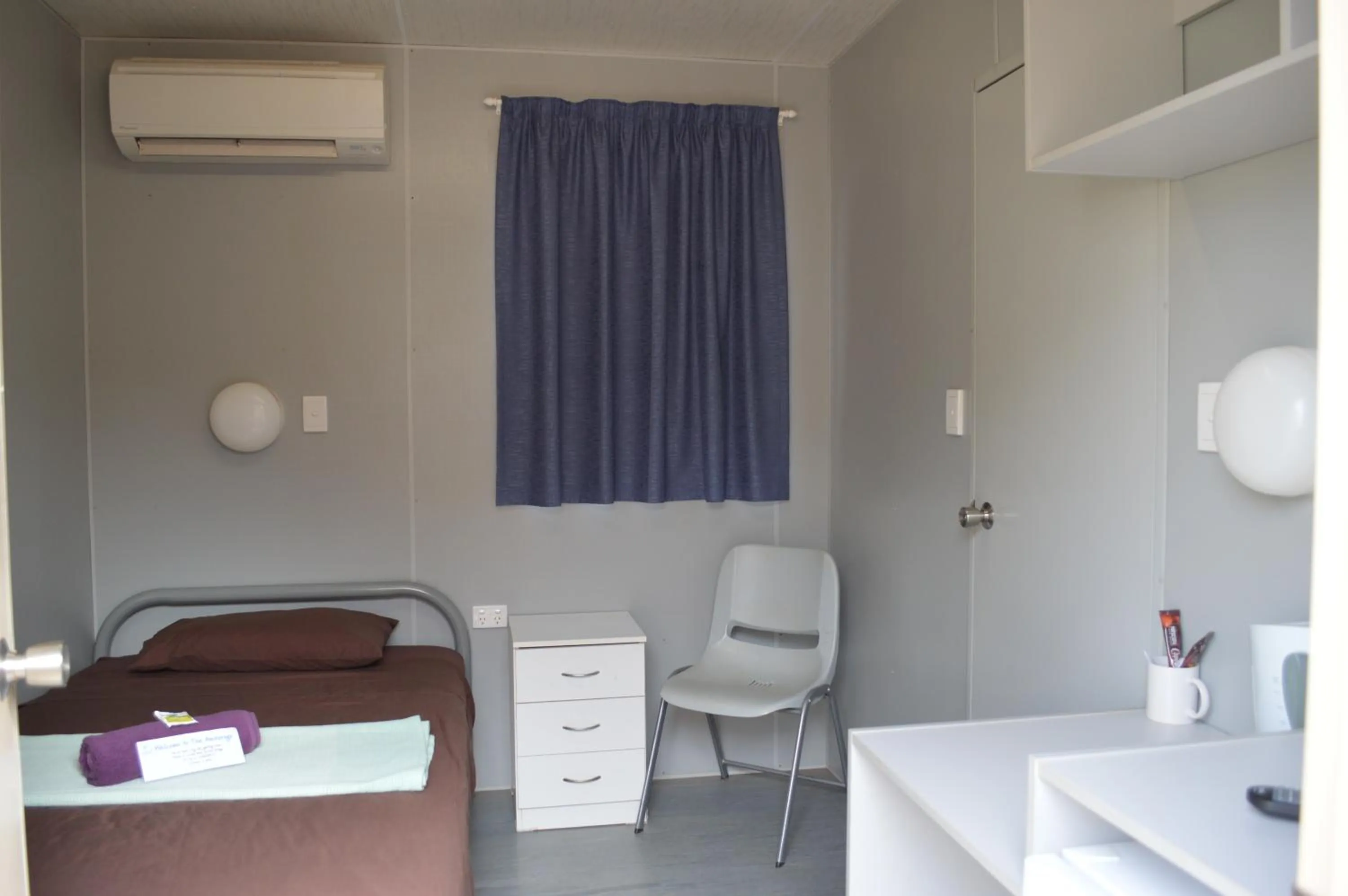 Bedroom, Bed in Anchorage Weipa