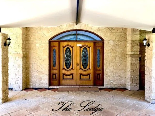 Facade/entrance in Harmony Forest Cottages & Lake side Lodge