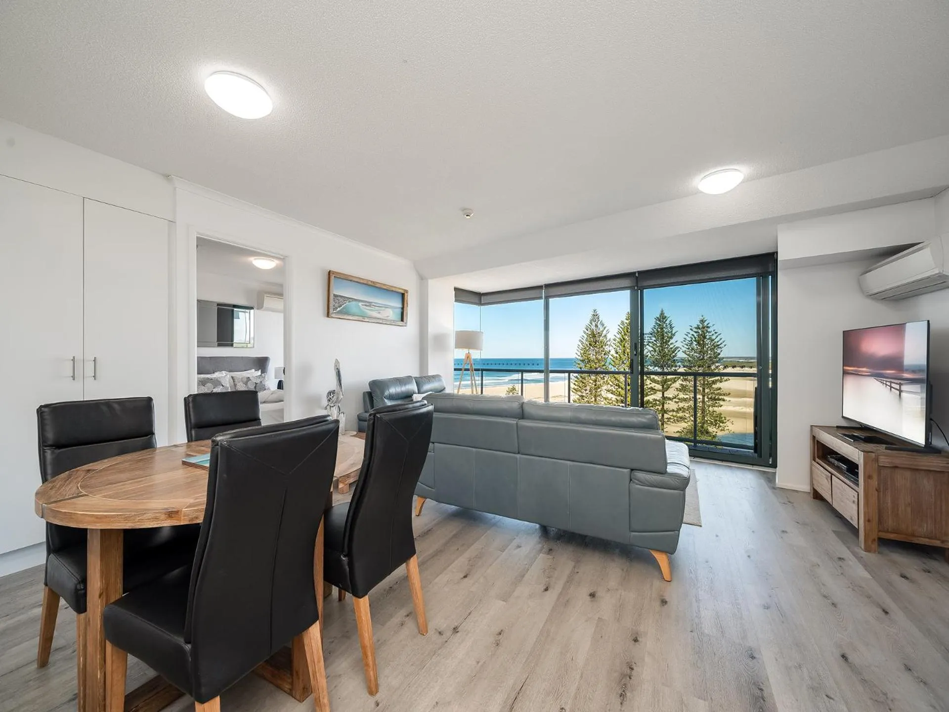 Dining area in Waterview Resort