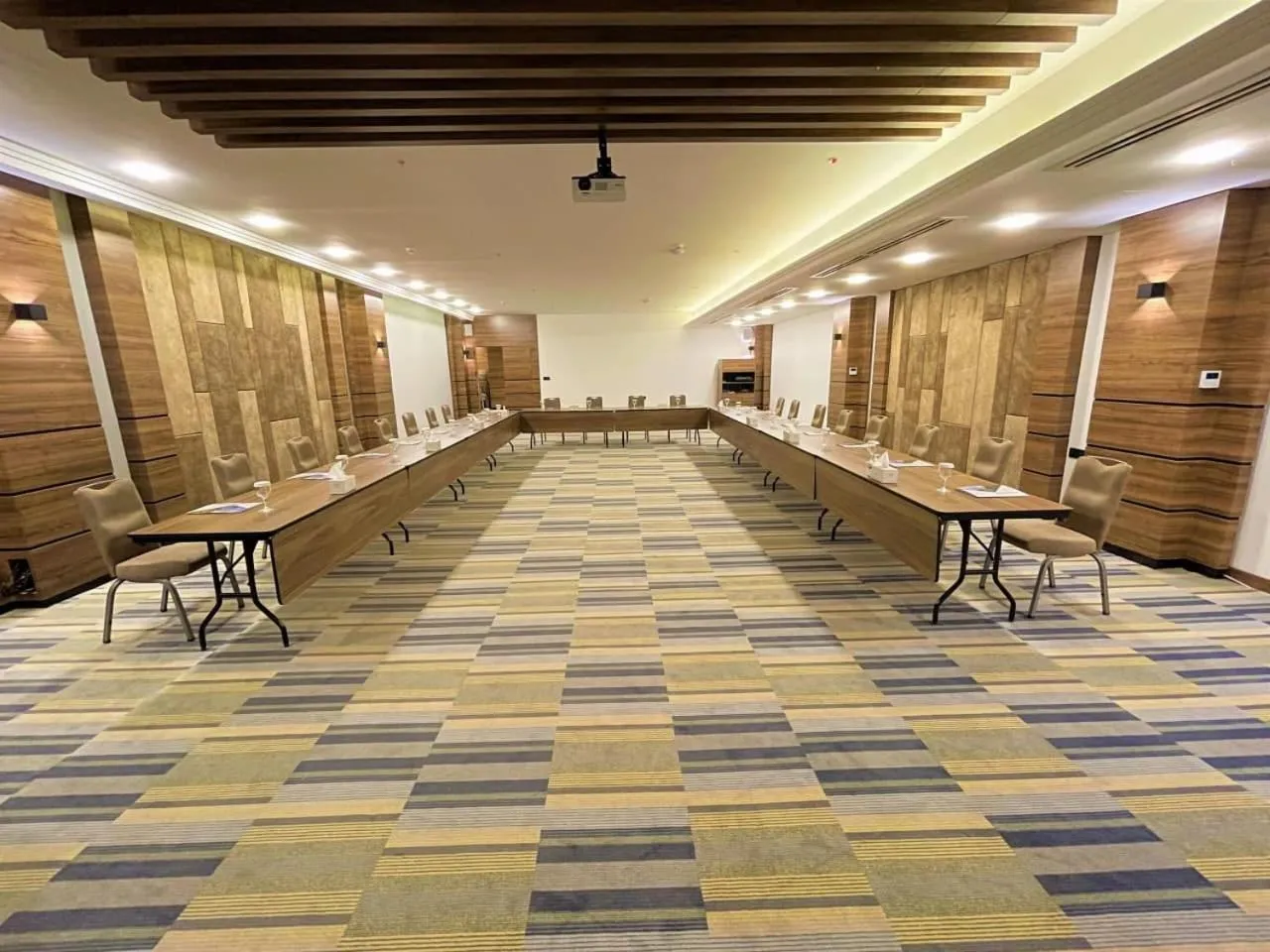 Meeting/conference room in Van Royal Hotel