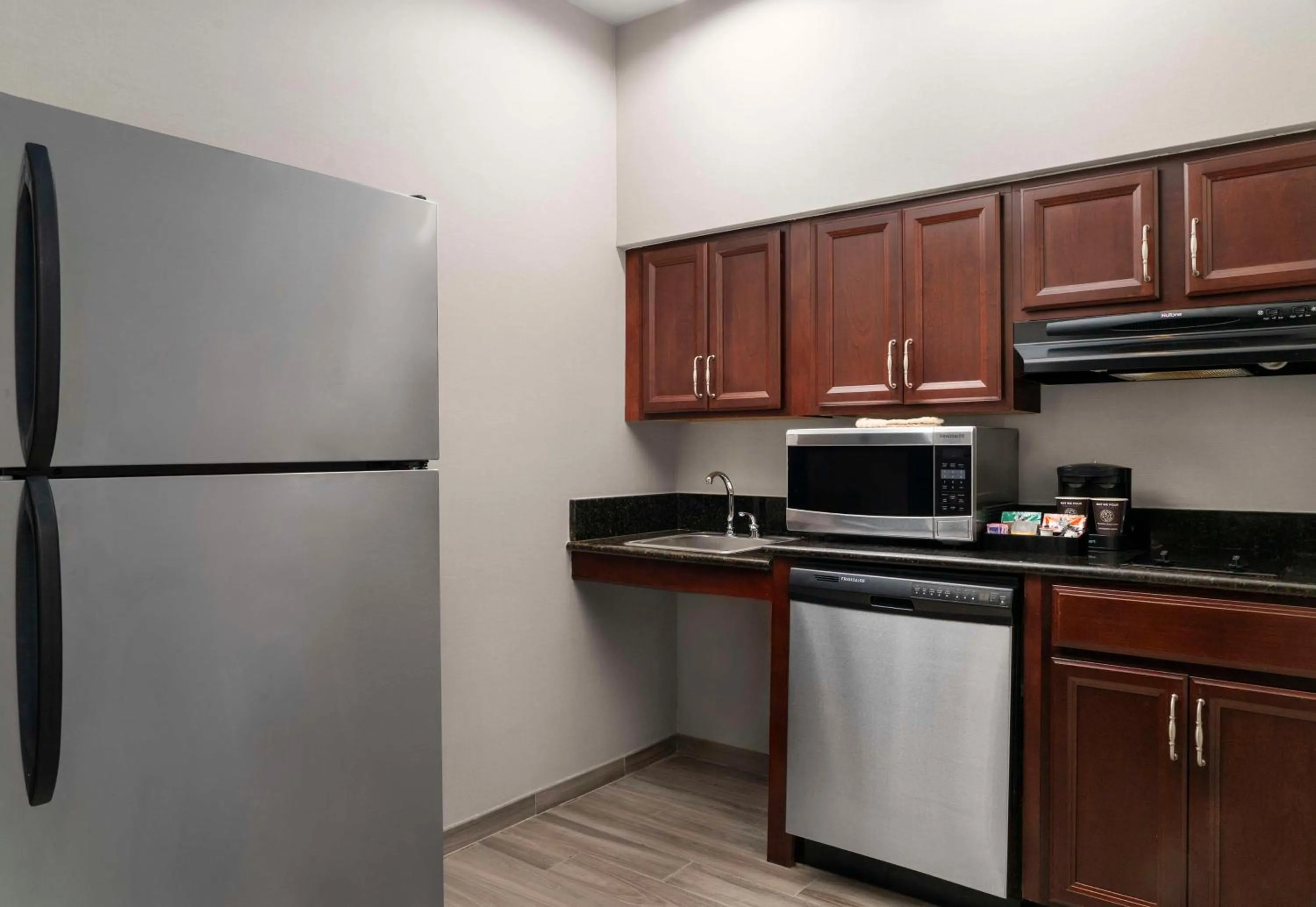 Kitchen or kitchenette in Homewood Suites by Hilton Boston Cambridge-Arlington, MA