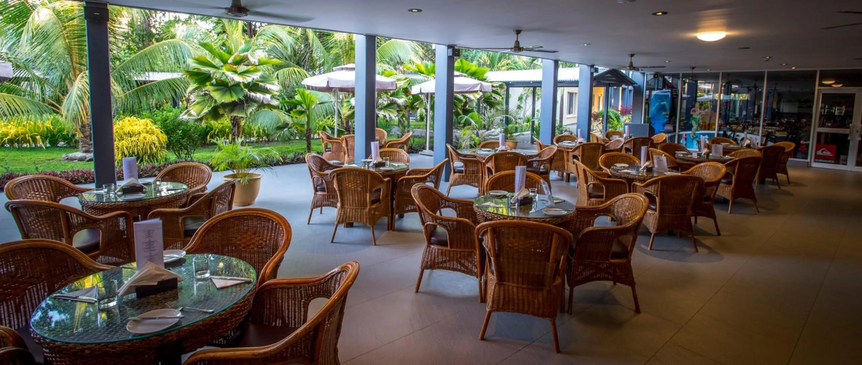 Lounge or bar in Heritage Park Hotel