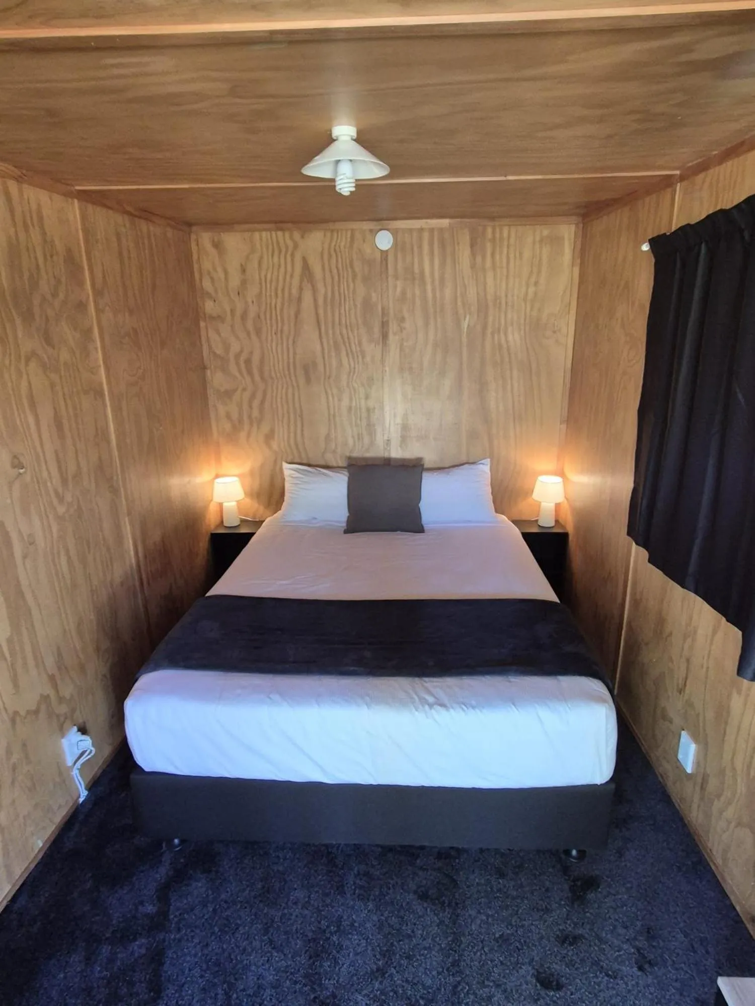 Photo of the whole room, Bed in Waitomo TOP 10 Holiday Park