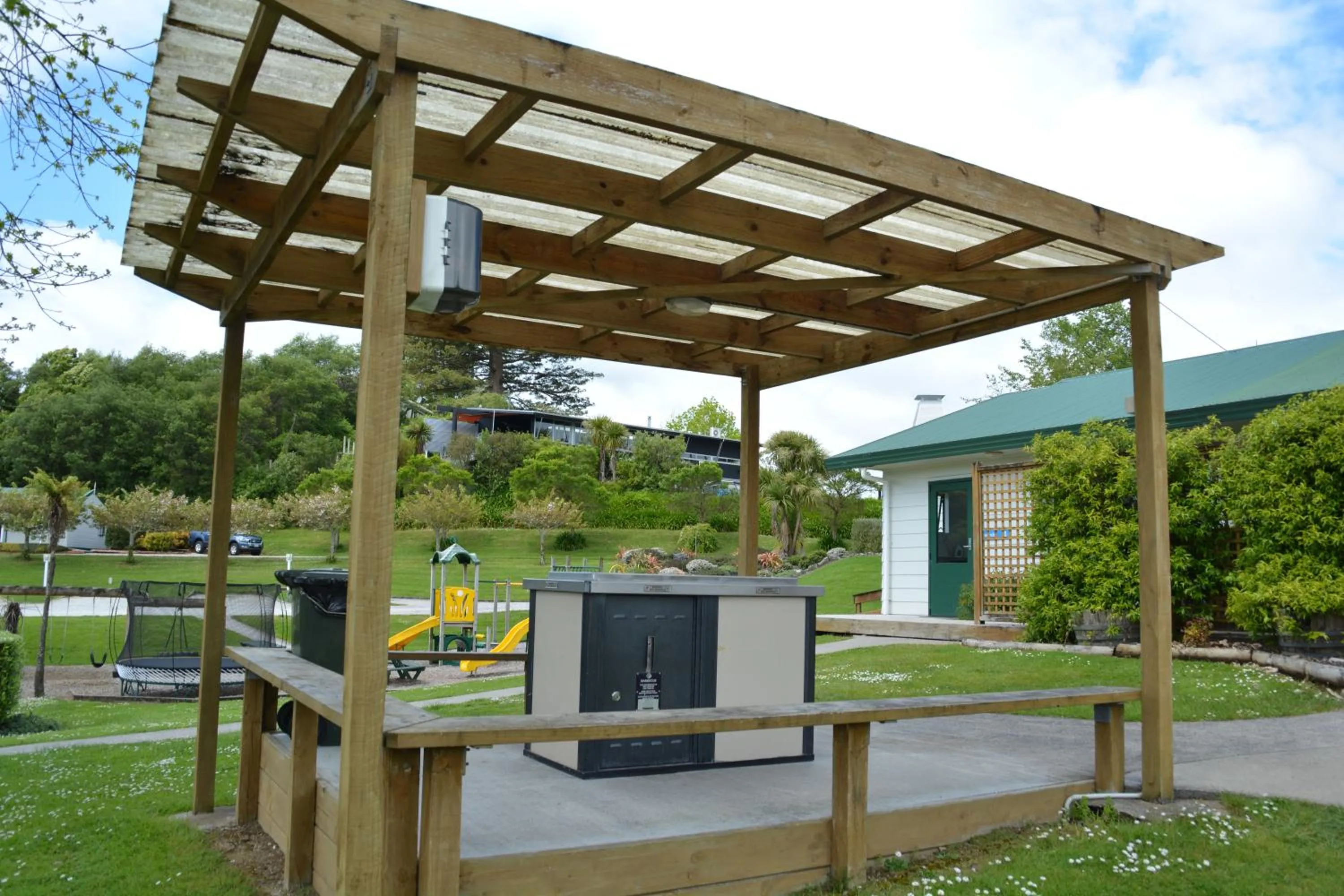 BBQ facilities in Waitomo TOP 10 Holiday Park
