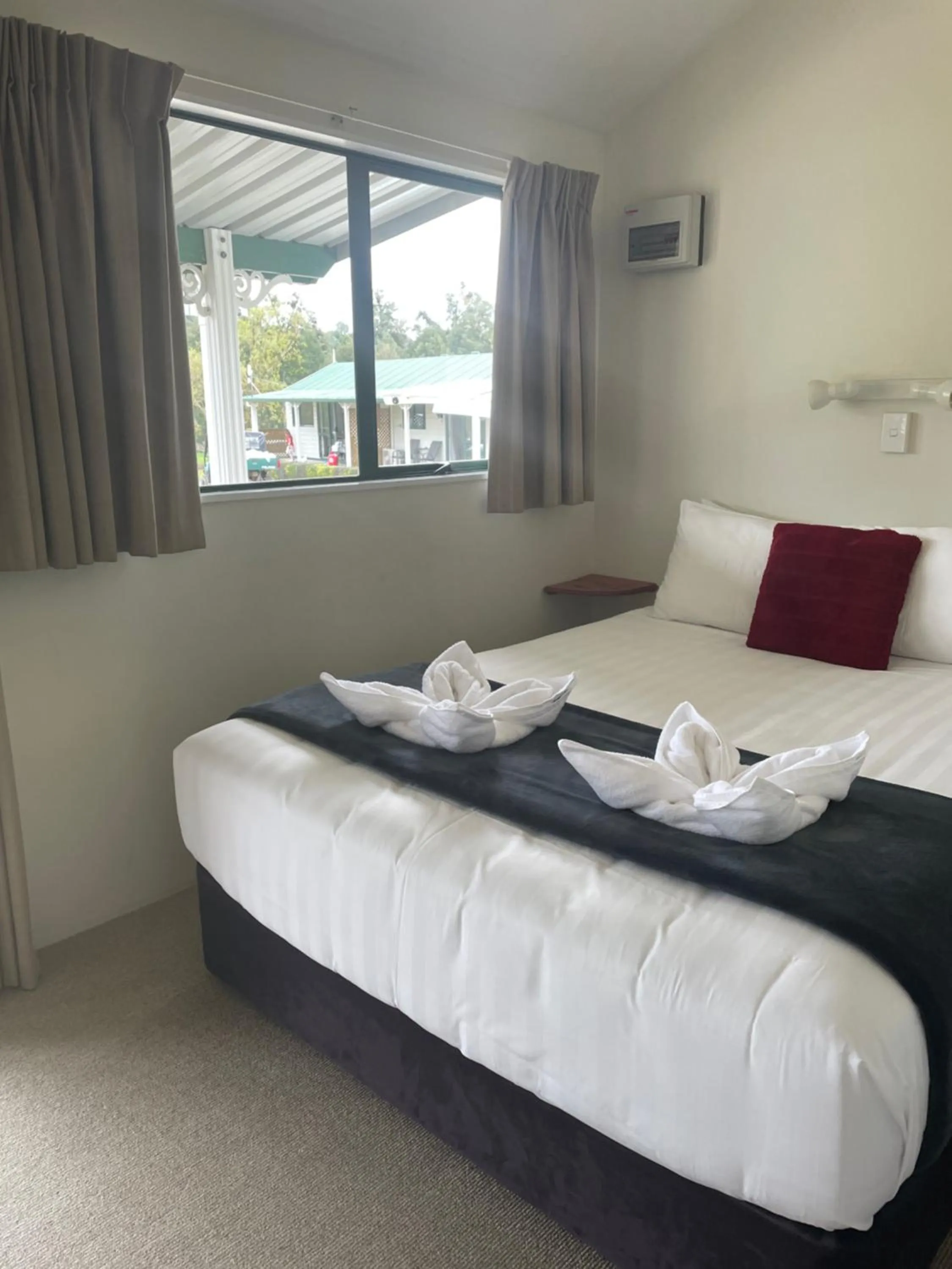 Bed in Waitomo TOP 10 Holiday Park
