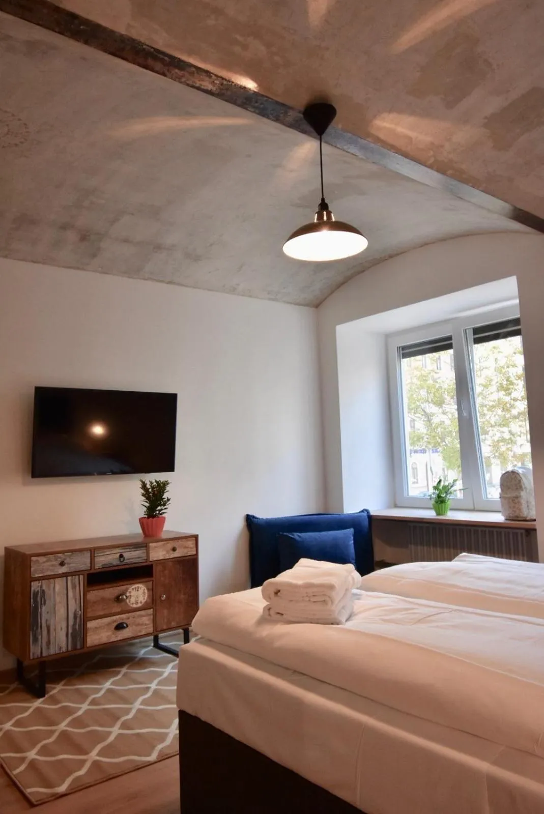 Bed in Schottenring City Stock Exchange Apartments