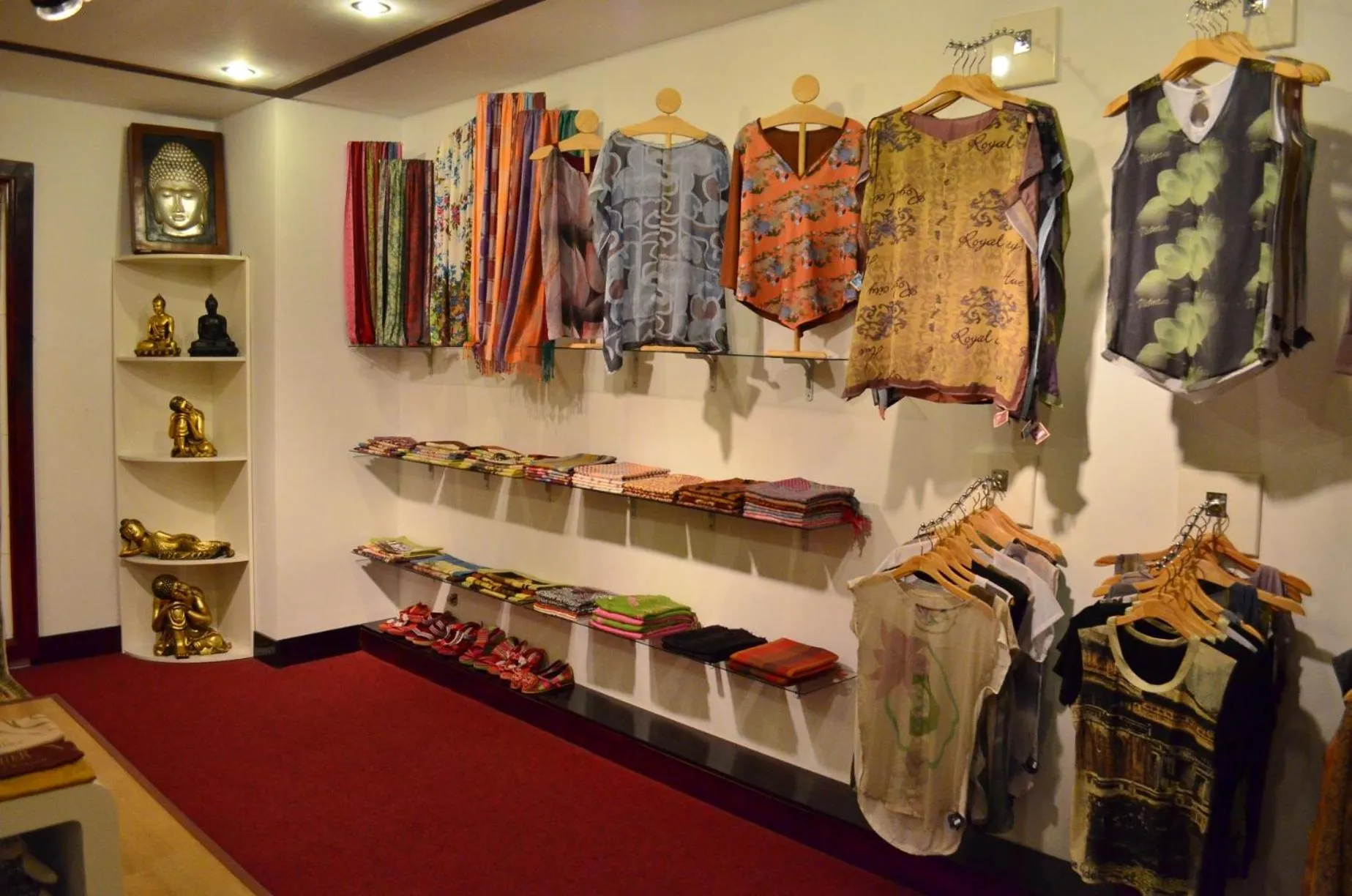 On-site shops in Indochine Palace