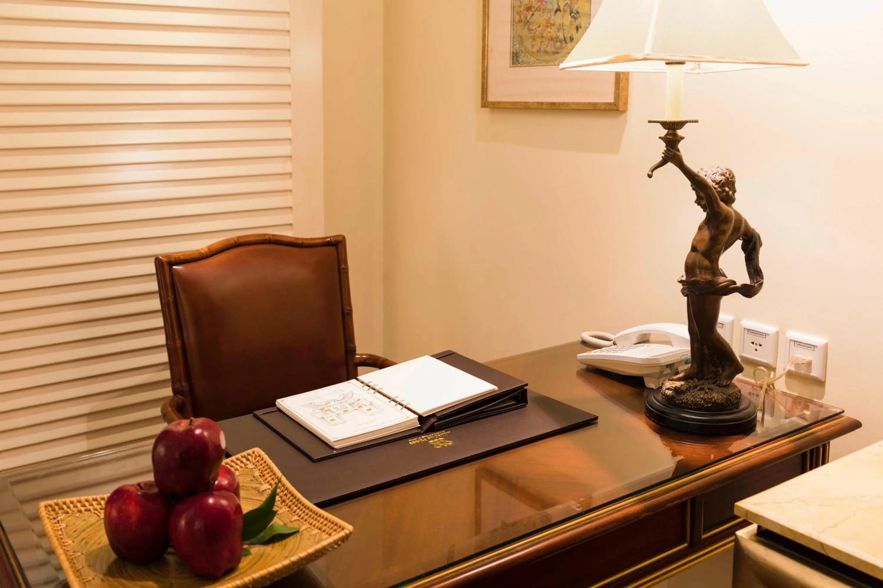 Bedroom in Indochine Palace