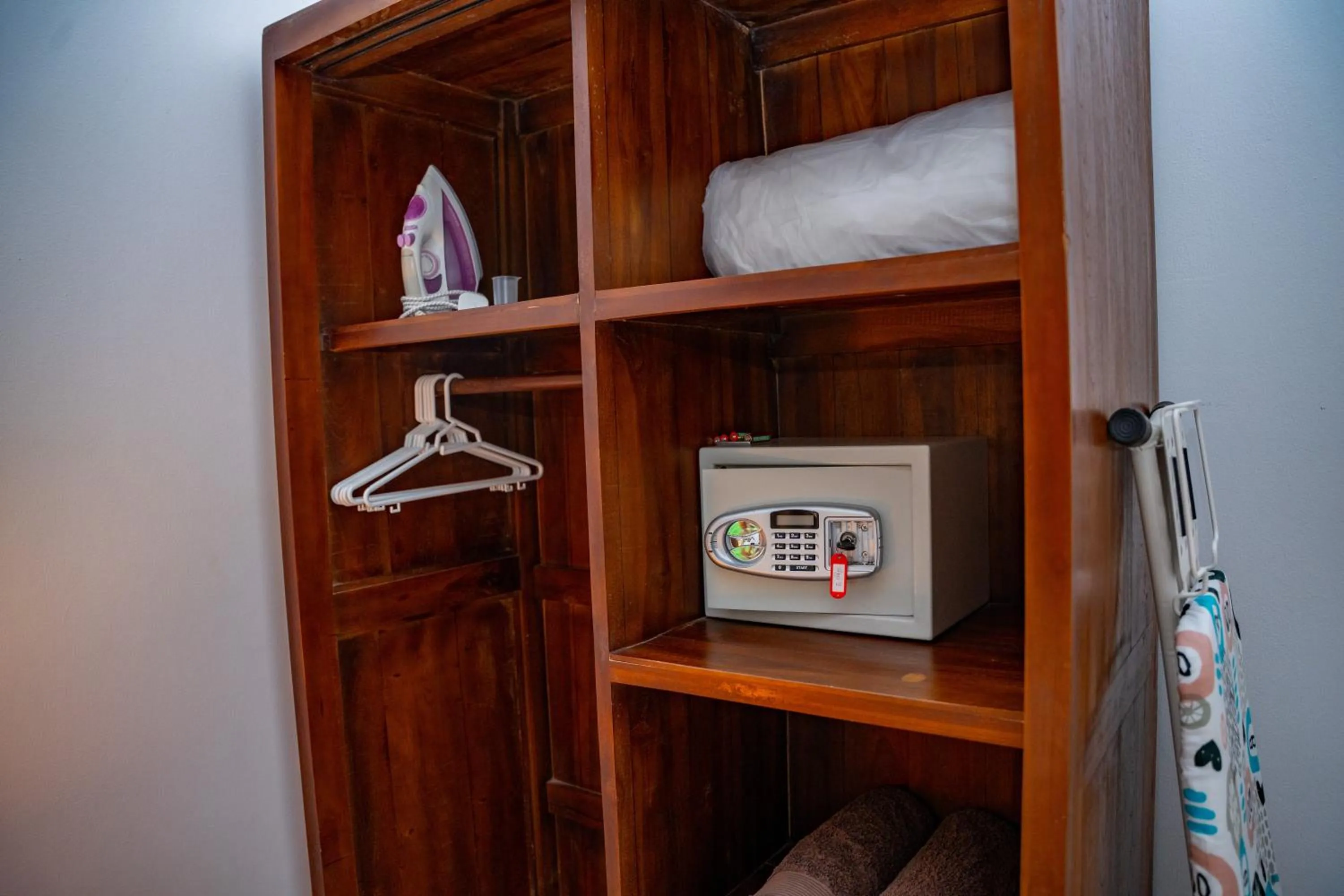 wardrobe in Kanasuk Self catering Apartments