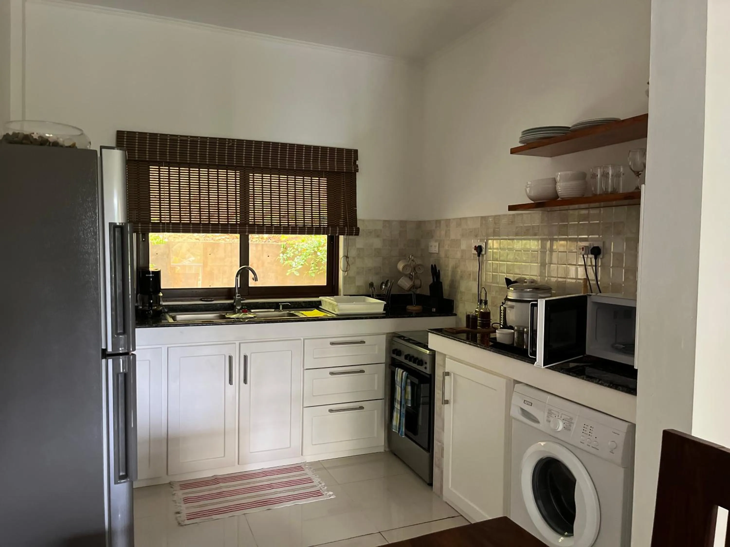 Kitchen or kitchenette in Kanasuk Self catering Apartments