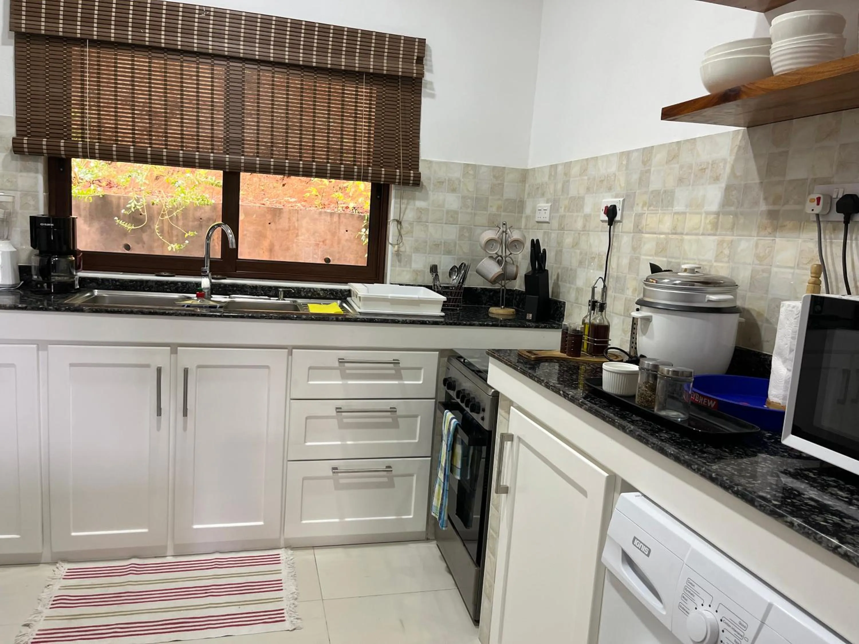 Kitchen or kitchenette in Kanasuk Self catering Apartments