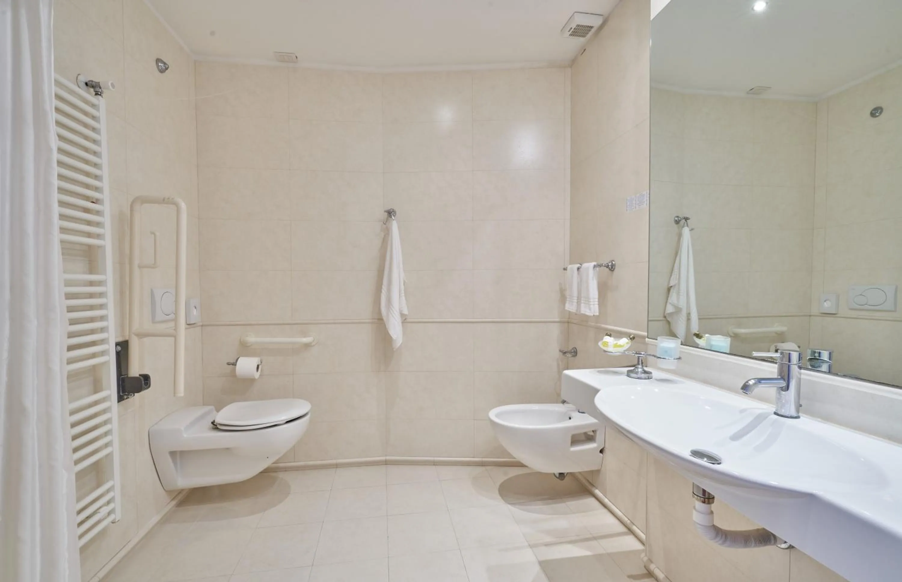 Bathroom in Hotel Bristol