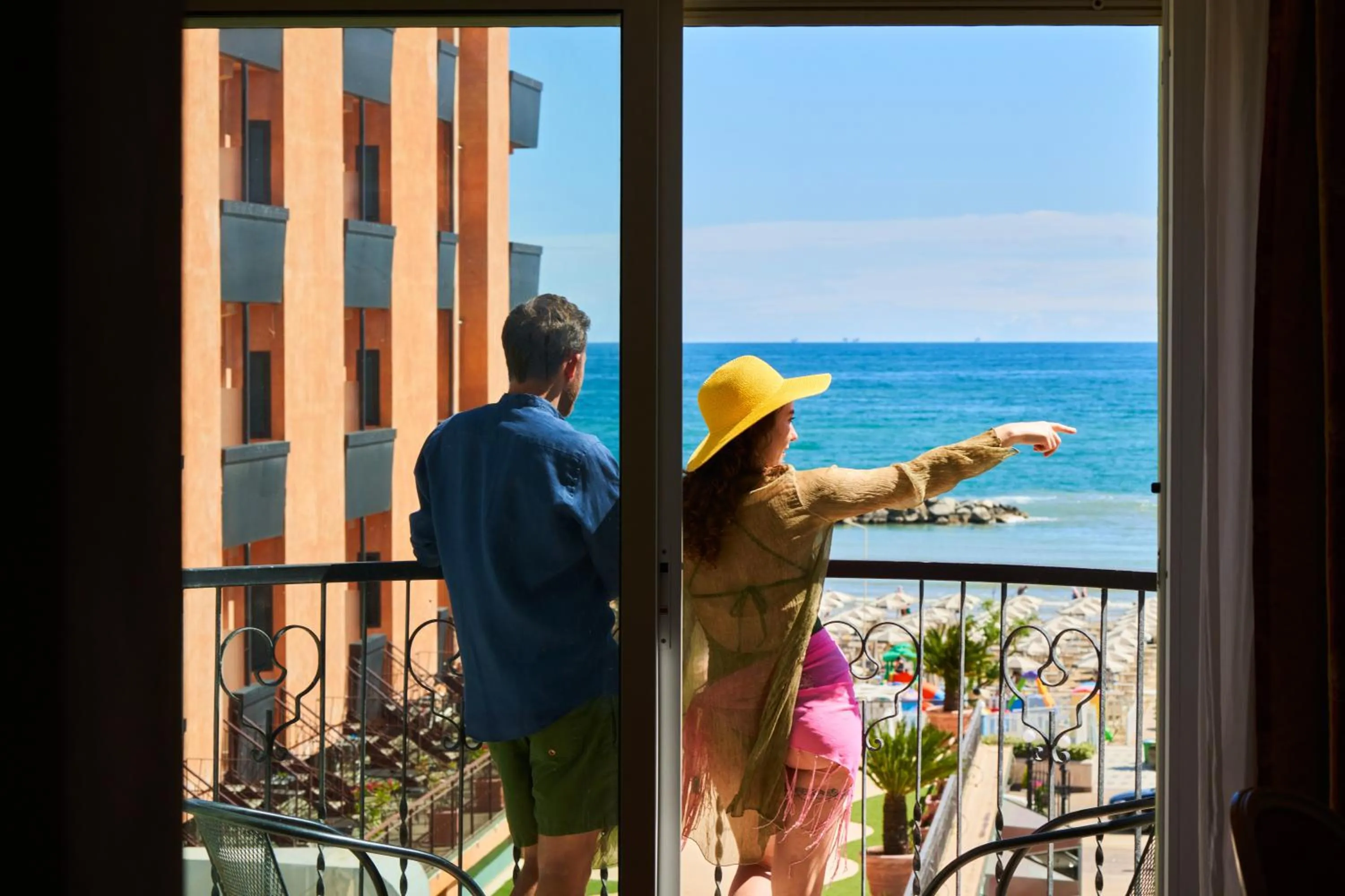 Property building in Hotel Bristol