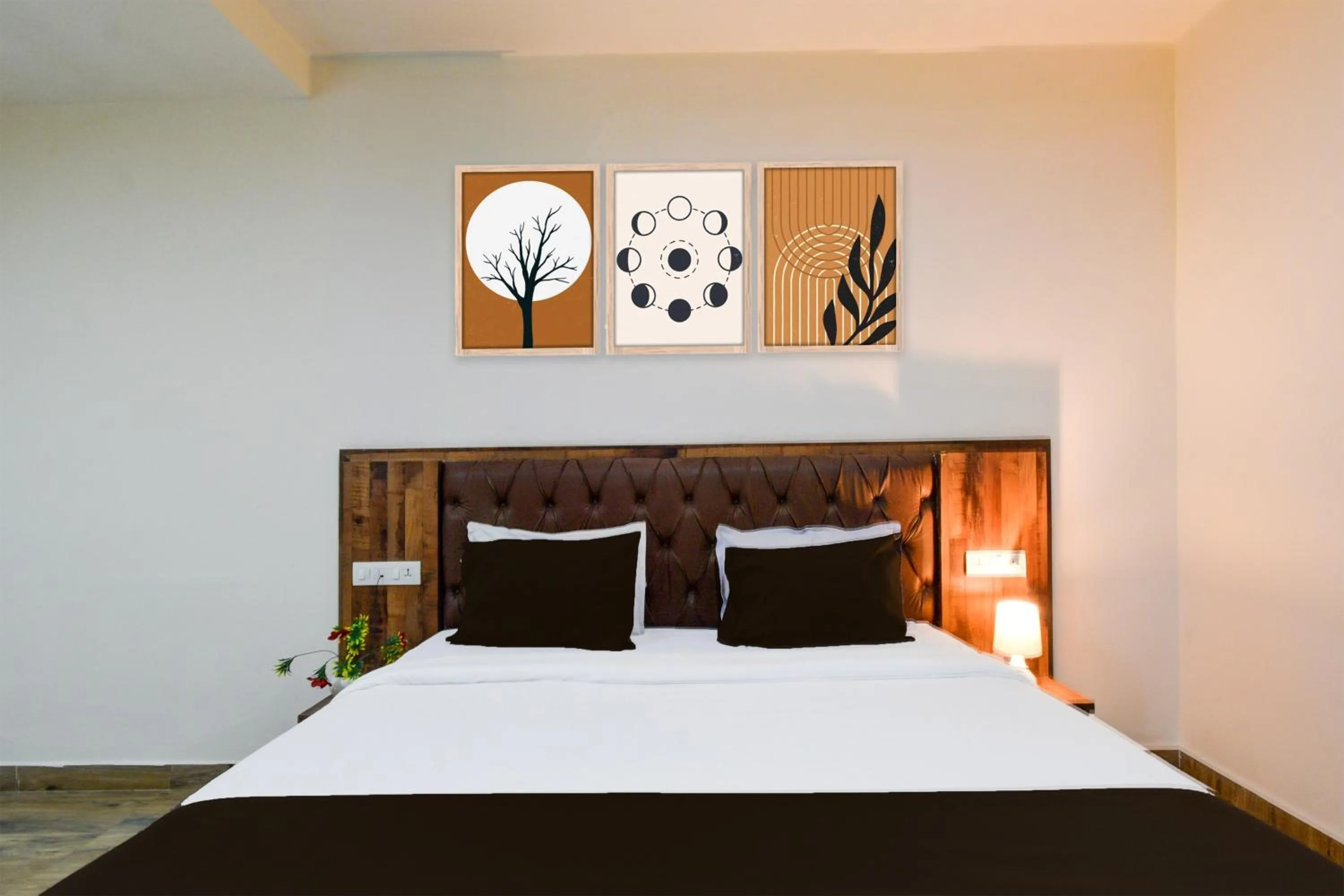 Bedroom, Bed in Super Townhouse Vanasthalipuram Formerly Hotel Surabhi