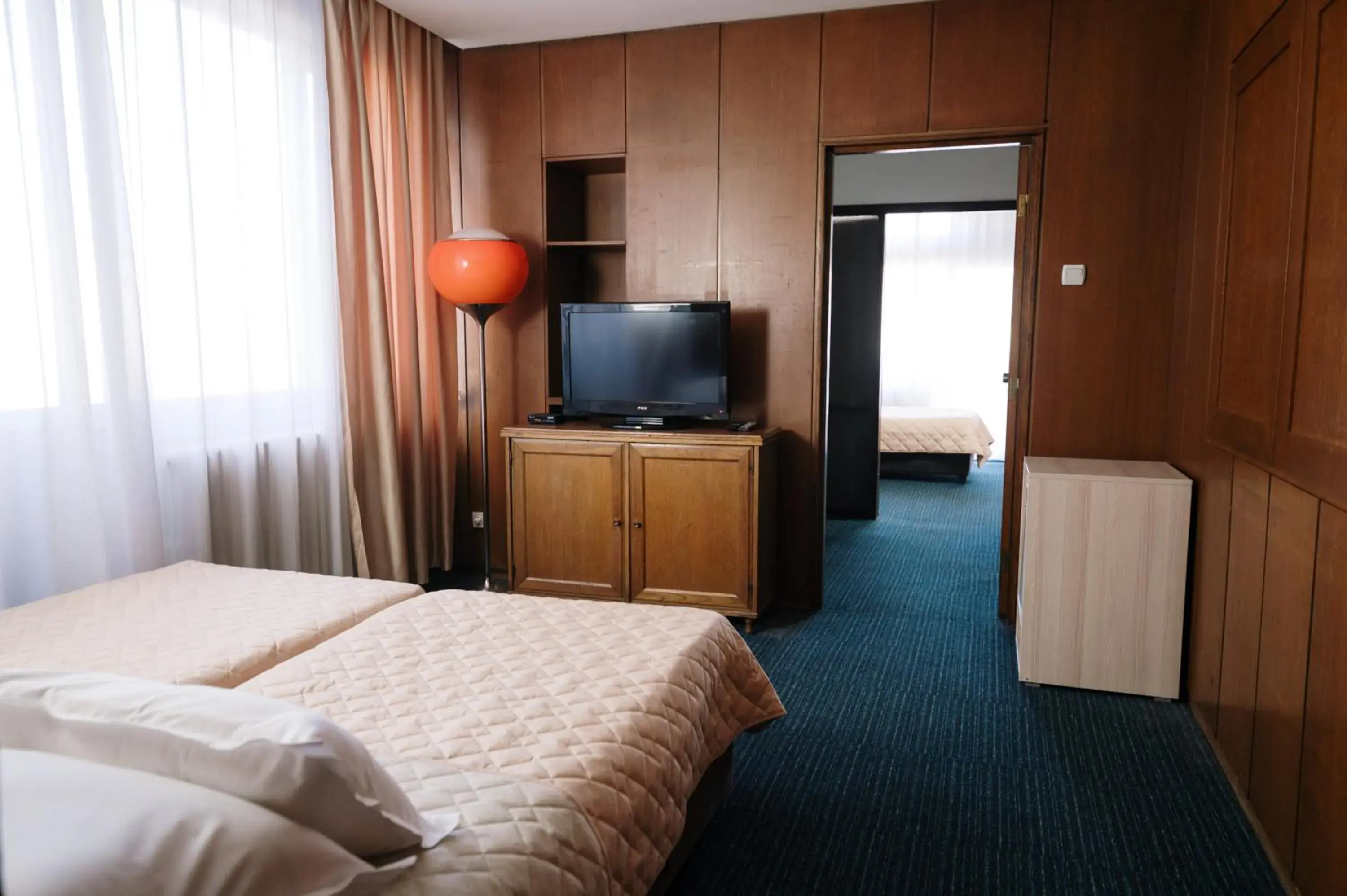 Quintuple Room in Hotel Slavija Quintuple Room in Hotel Slavija