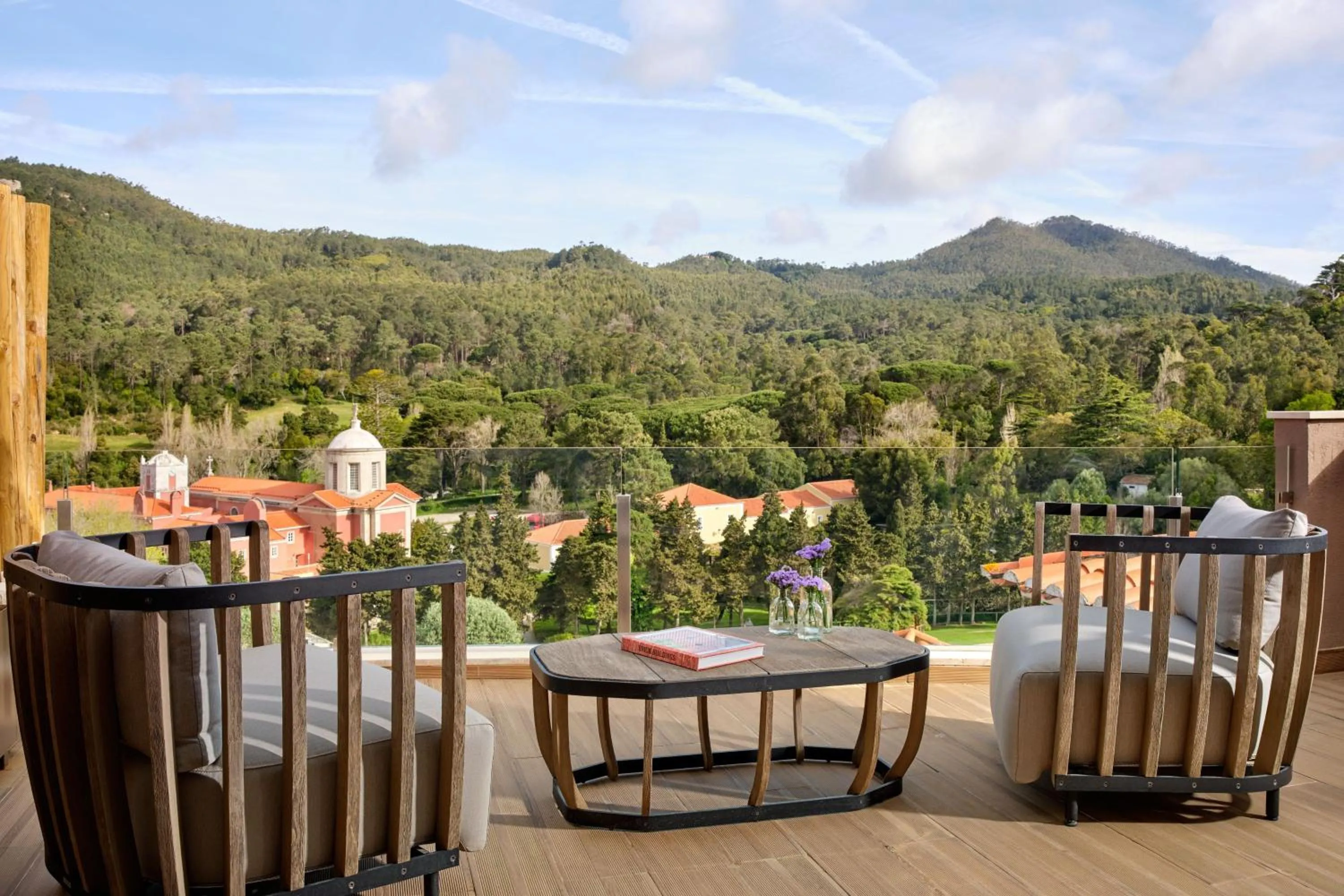 Photo of the whole room in Penha Longa Resort