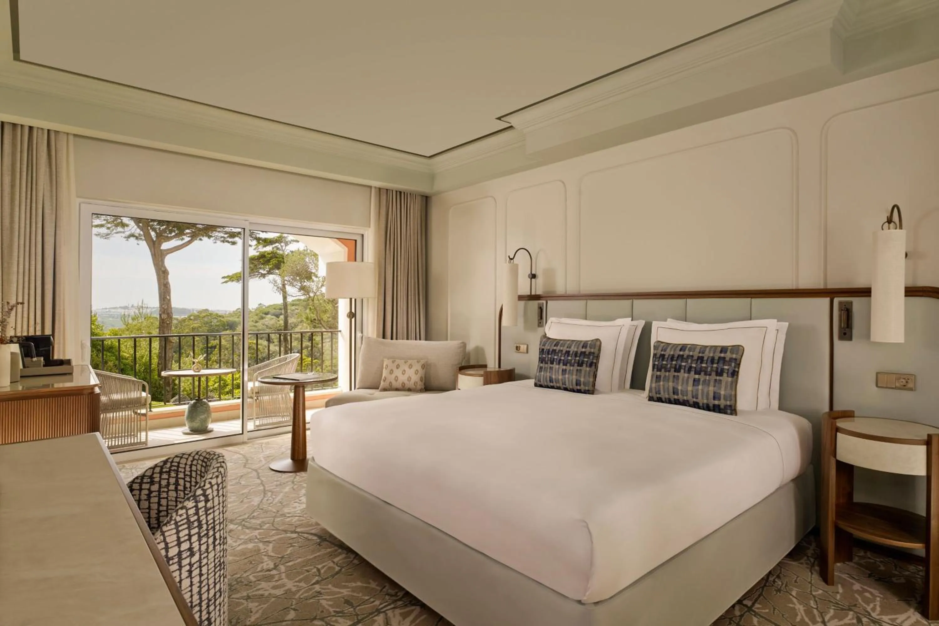 Photo of the whole room, Bed in Penha Longa Resort