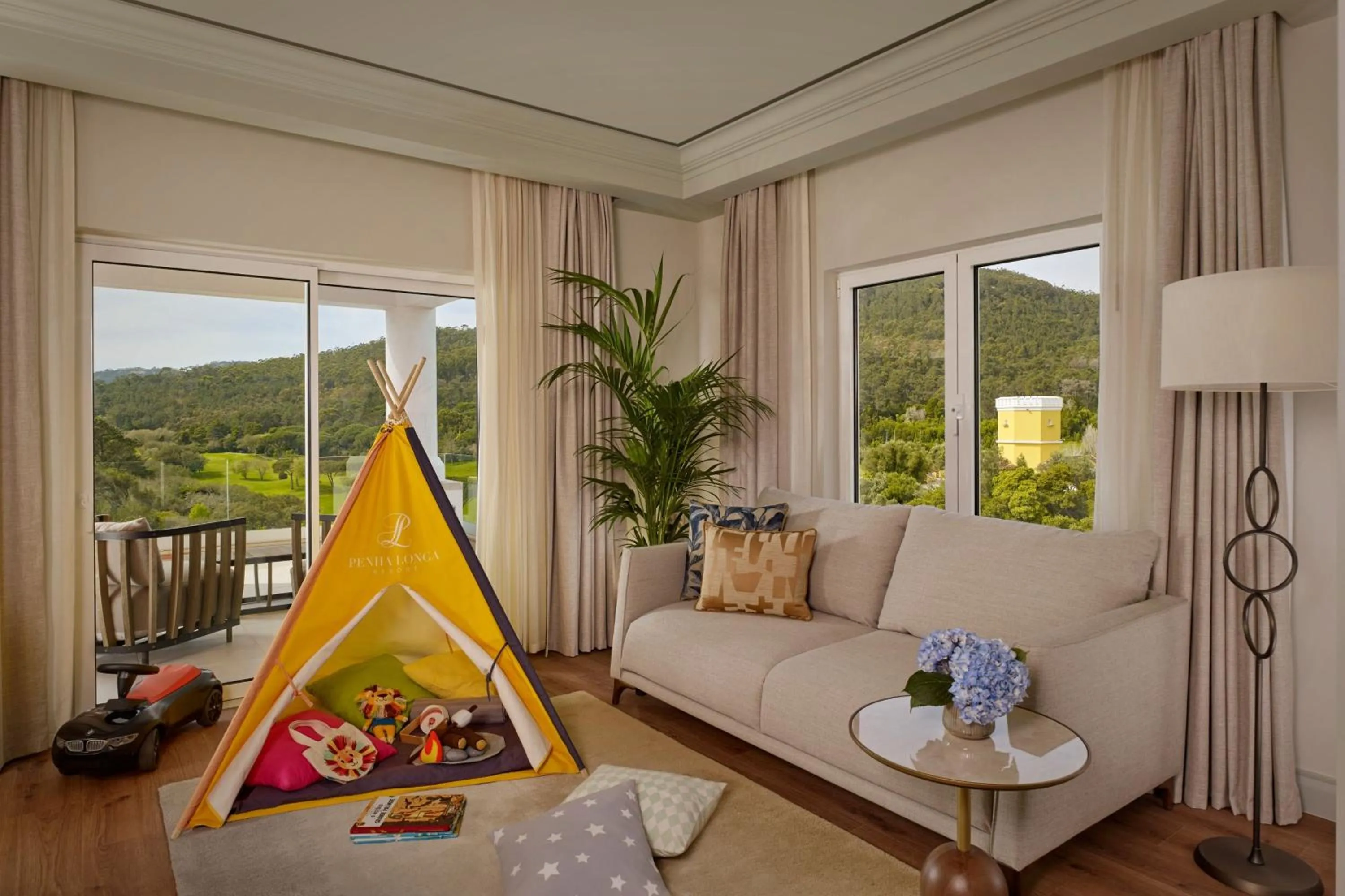 Photo of the whole room in Penha Longa Resort