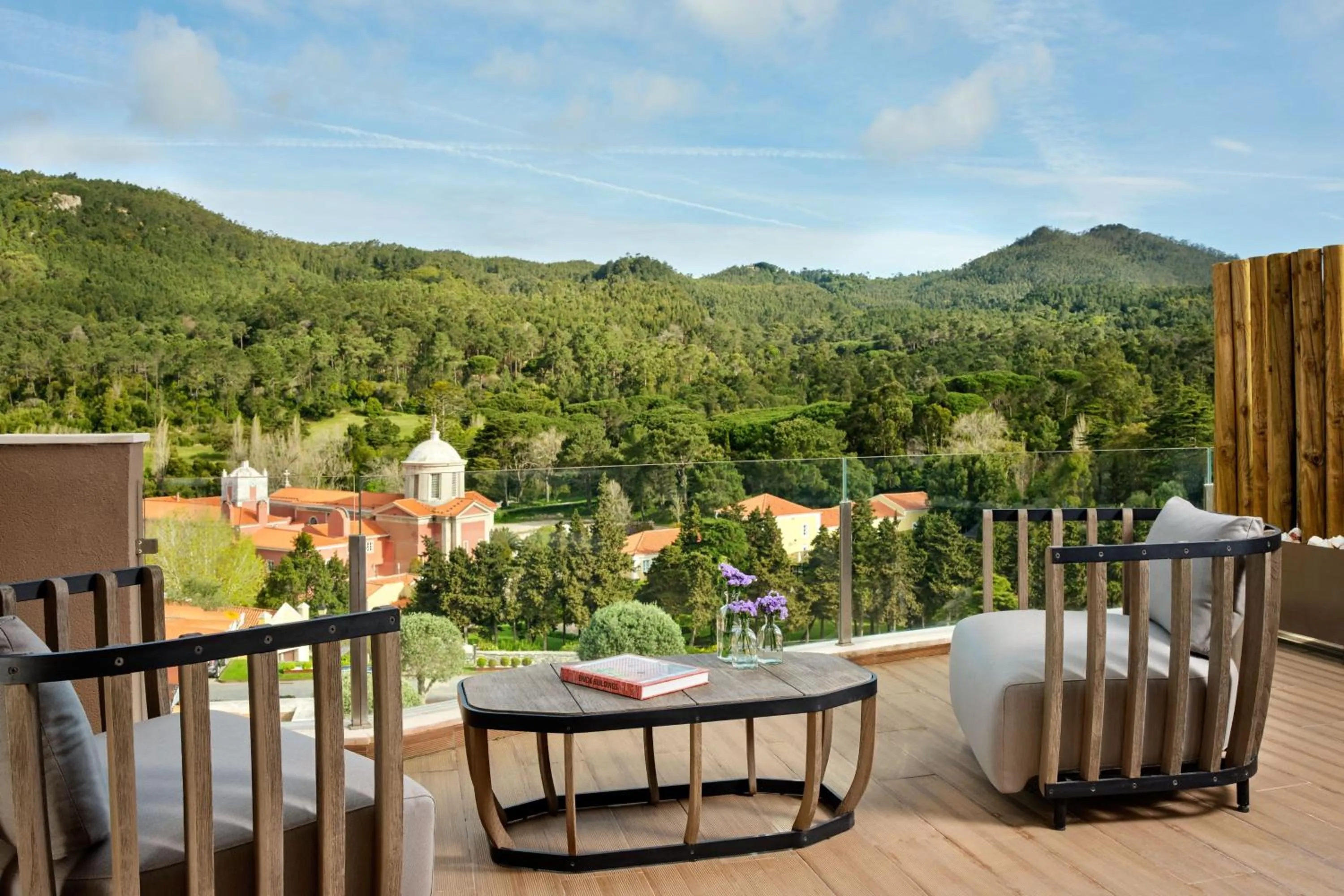 Photo of the whole room in Penha Longa Resort