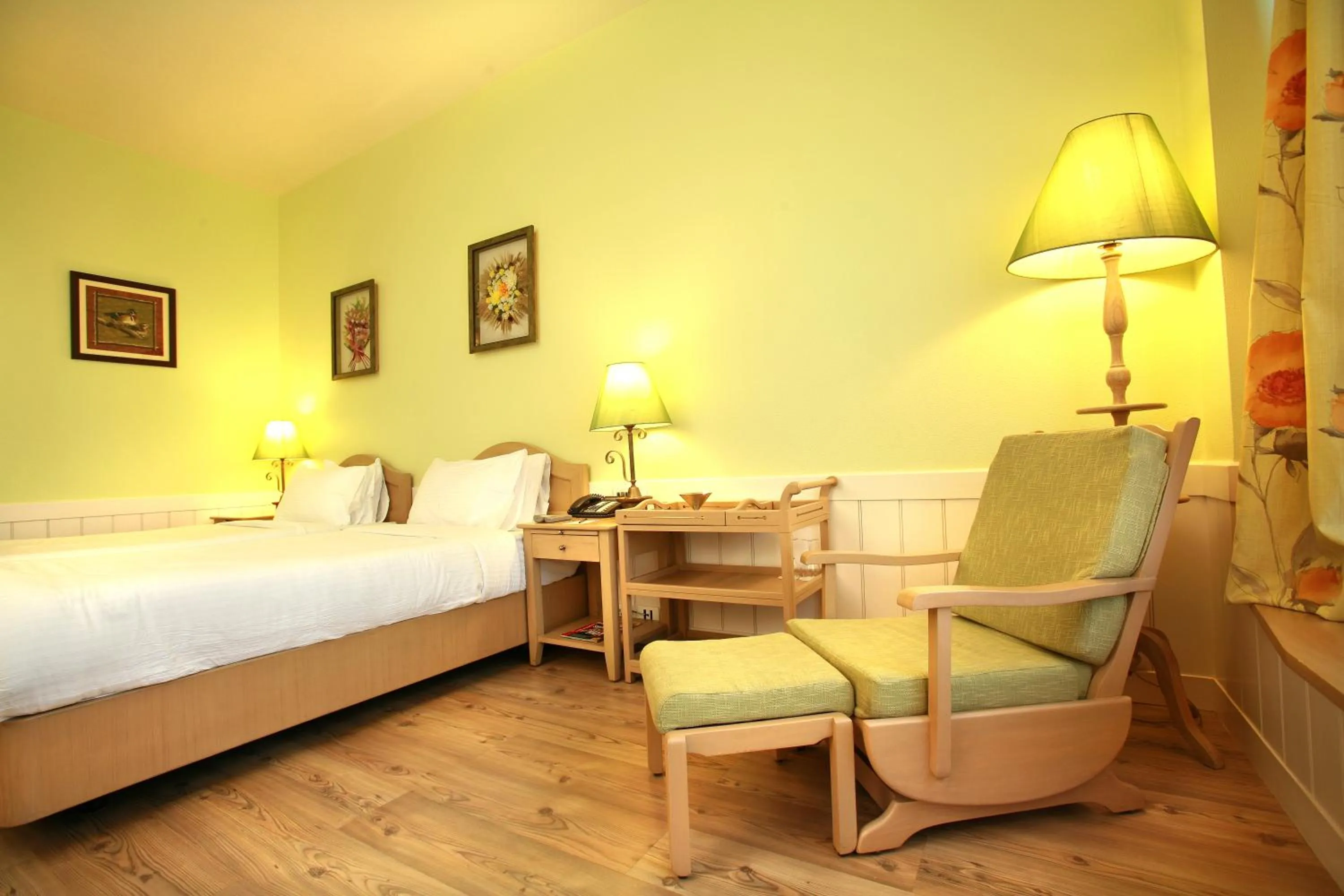 Bedroom, Bed in E-Square The Fern Pune, Series by Marriott