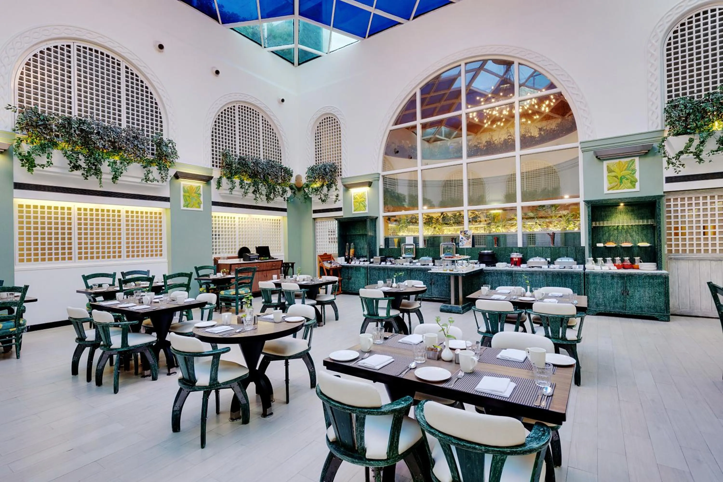 Dining area in E-Square The Fern Pune, Series by Marriott