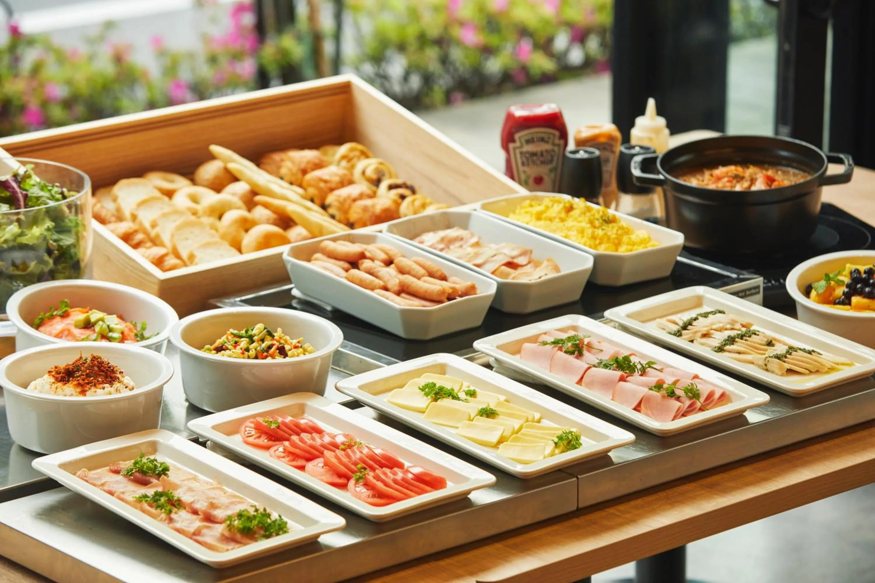 Buffet breakfast in ICI HOTEL Asakusabashi