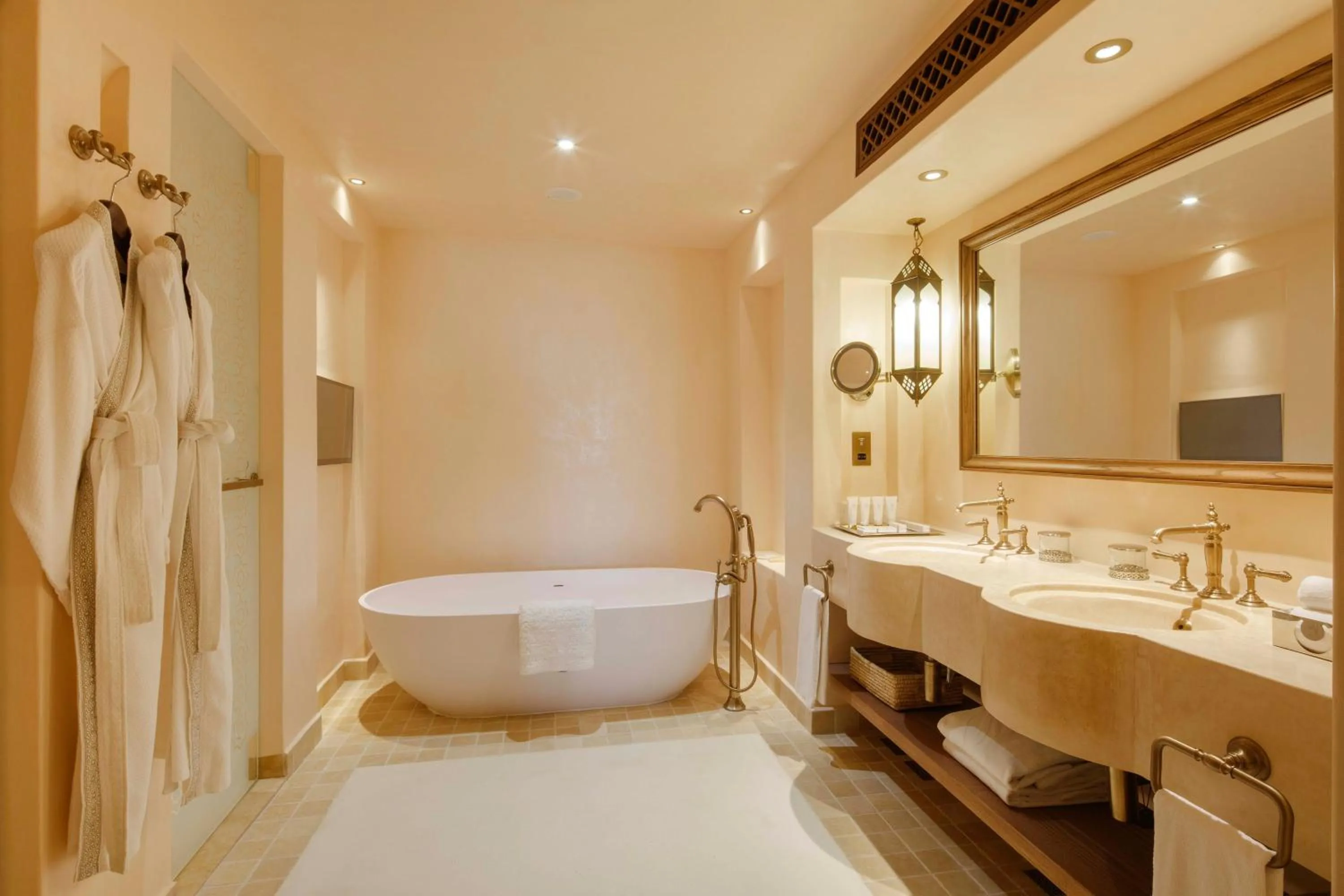 Bathroom, Bed in Al Wathba, a Luxury Collection Desert Resort & Spa, Abu Dhabi