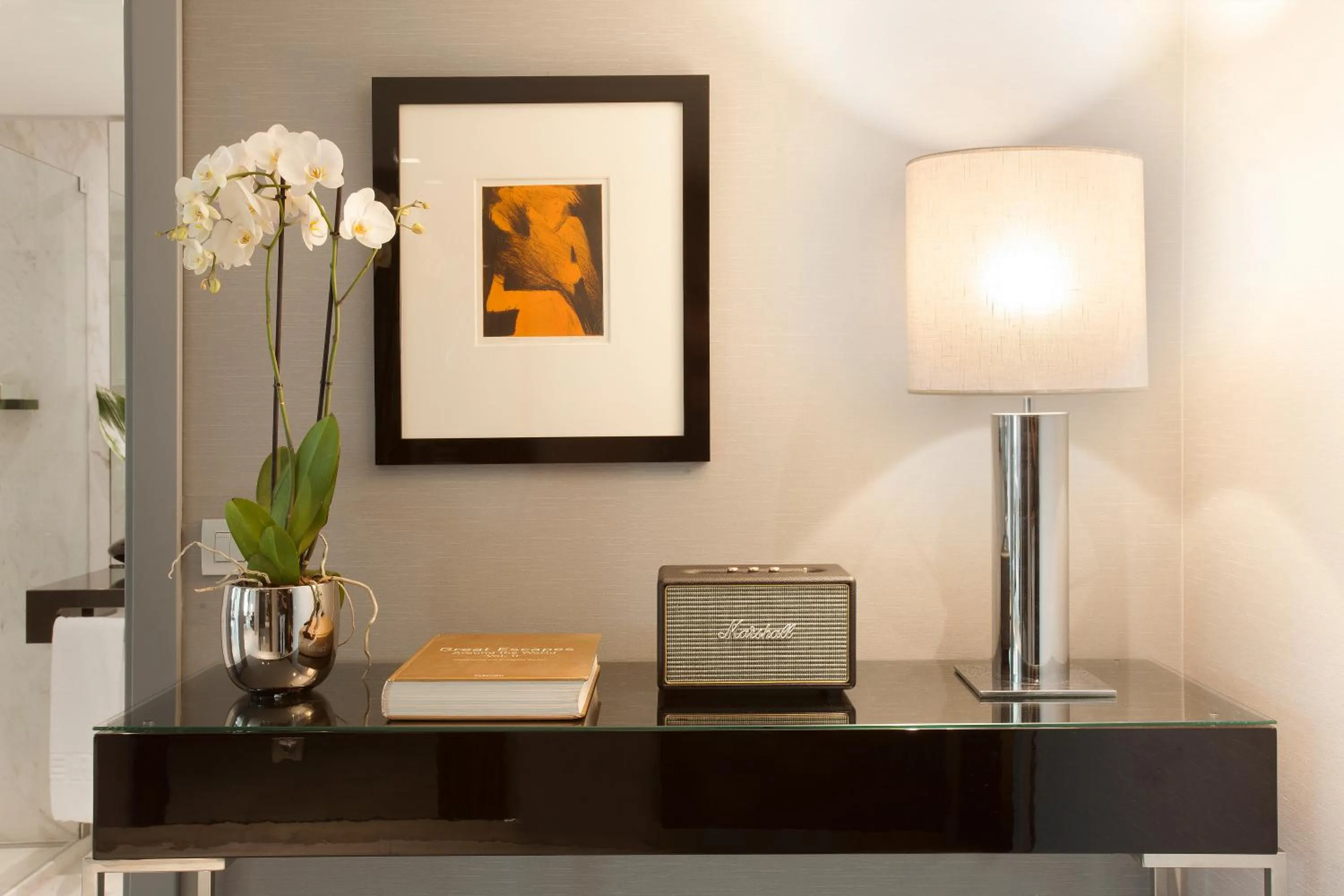 Living room in Altis Grand Hotel