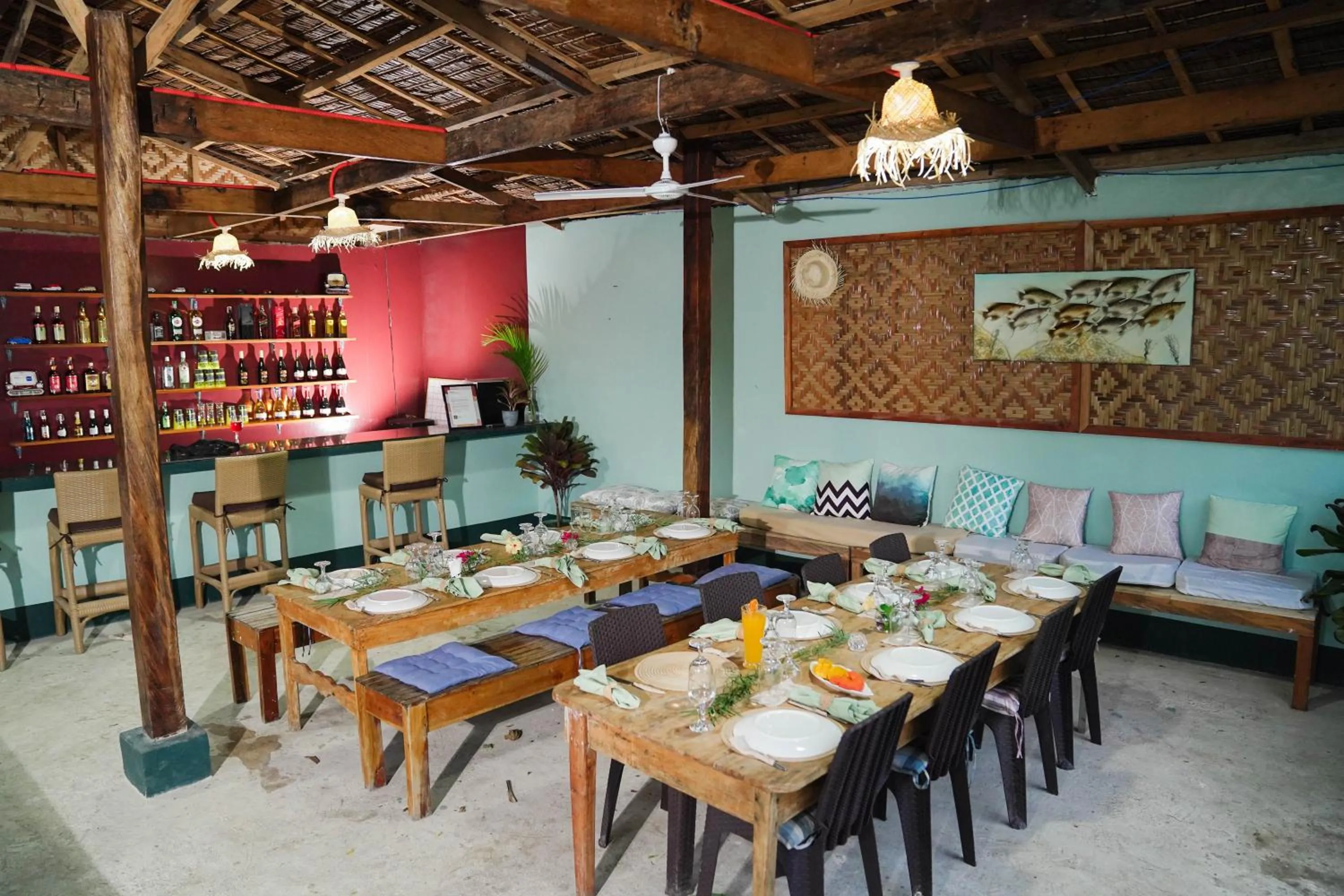 Restaurant/places to eat in Vailtin Home Point