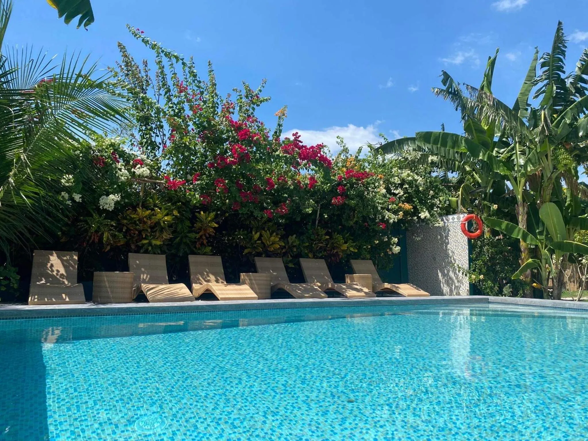 Swimming pool in Vailtin Home Point