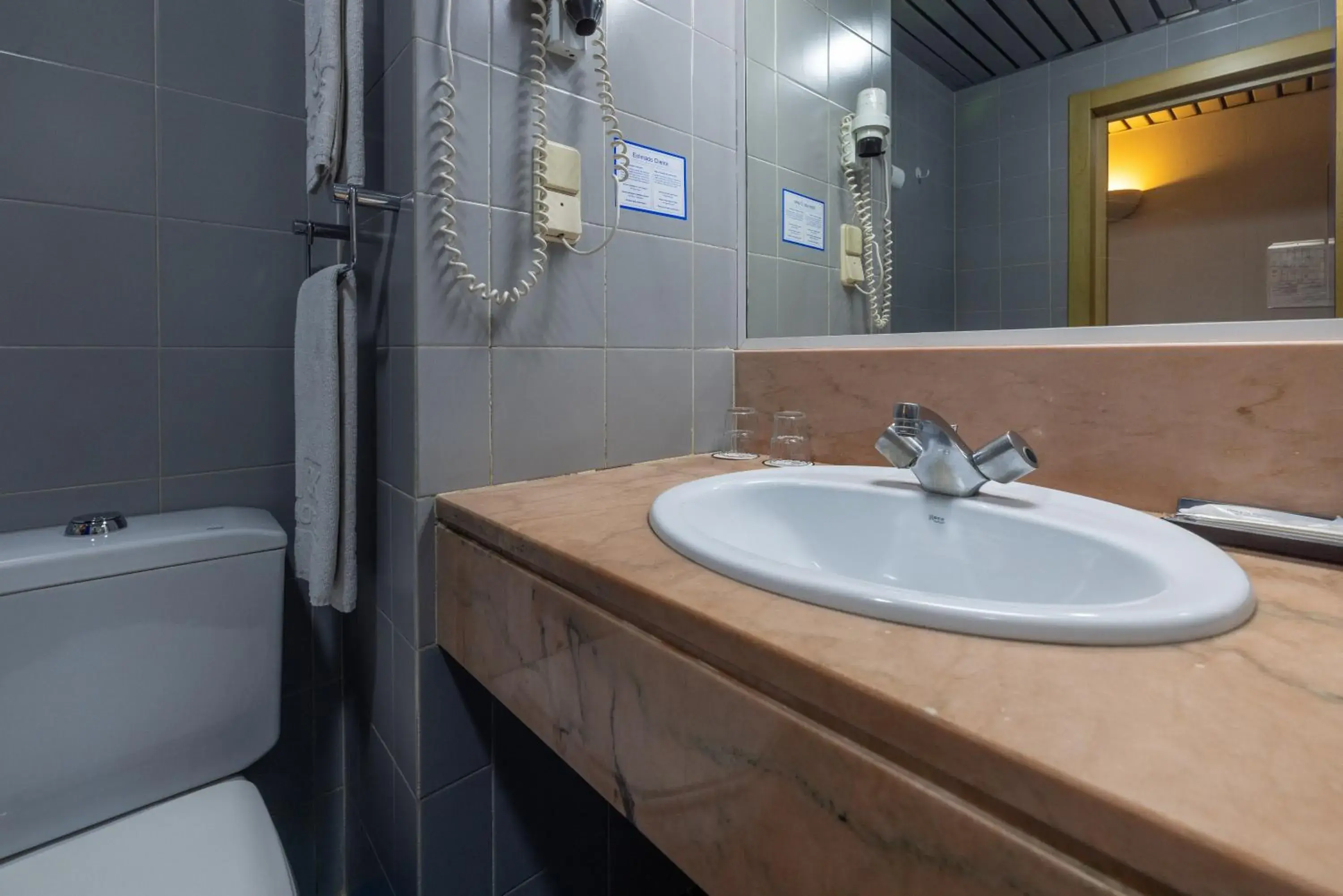 Family Room (2 Adults + 1 Child) in Hotel 3K Barcelona Family Room (2 Adults + 1 Child) in Hotel 3K Barcelona