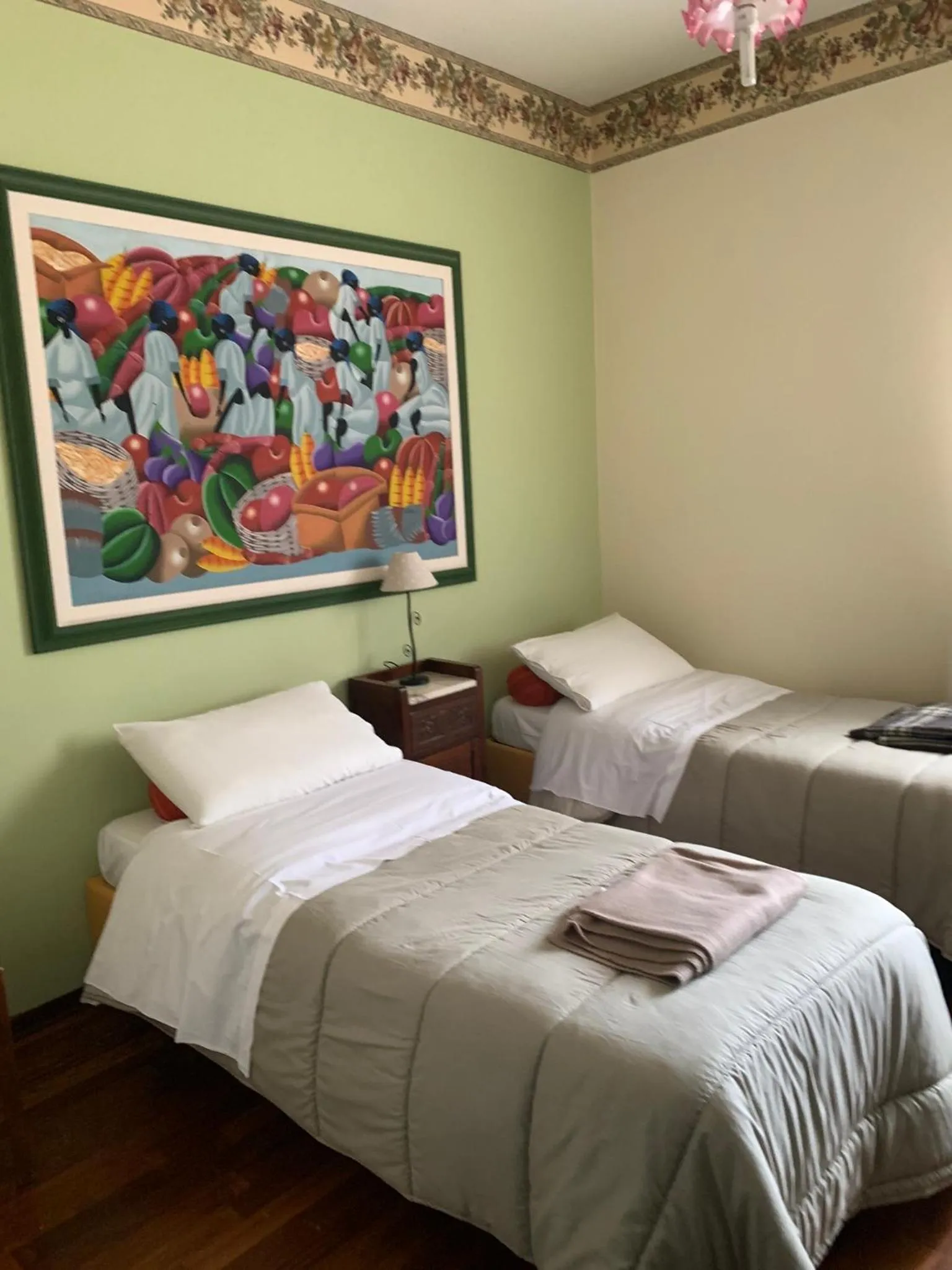 Property building, Bed in Villa Clementine