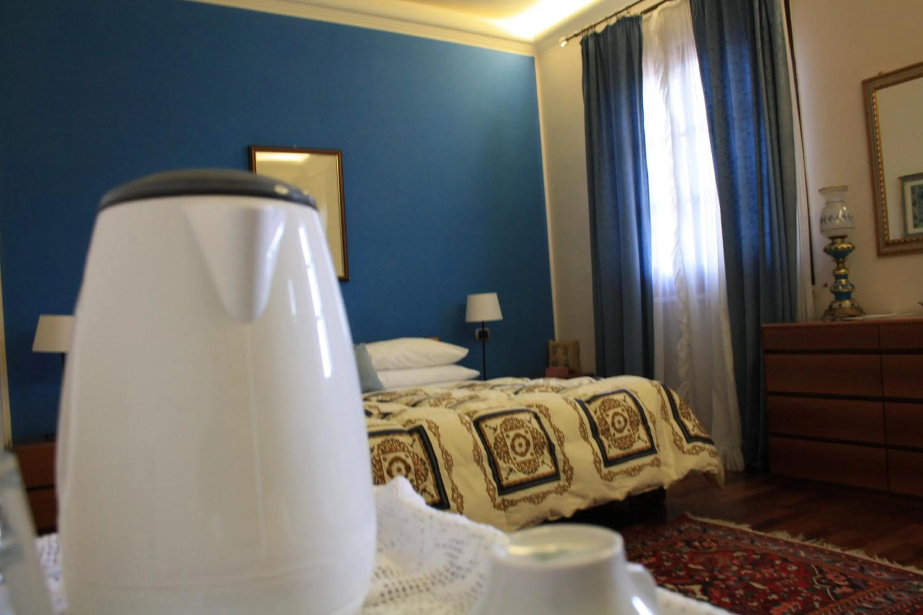 Bedroom, Bed in Villa Clementine