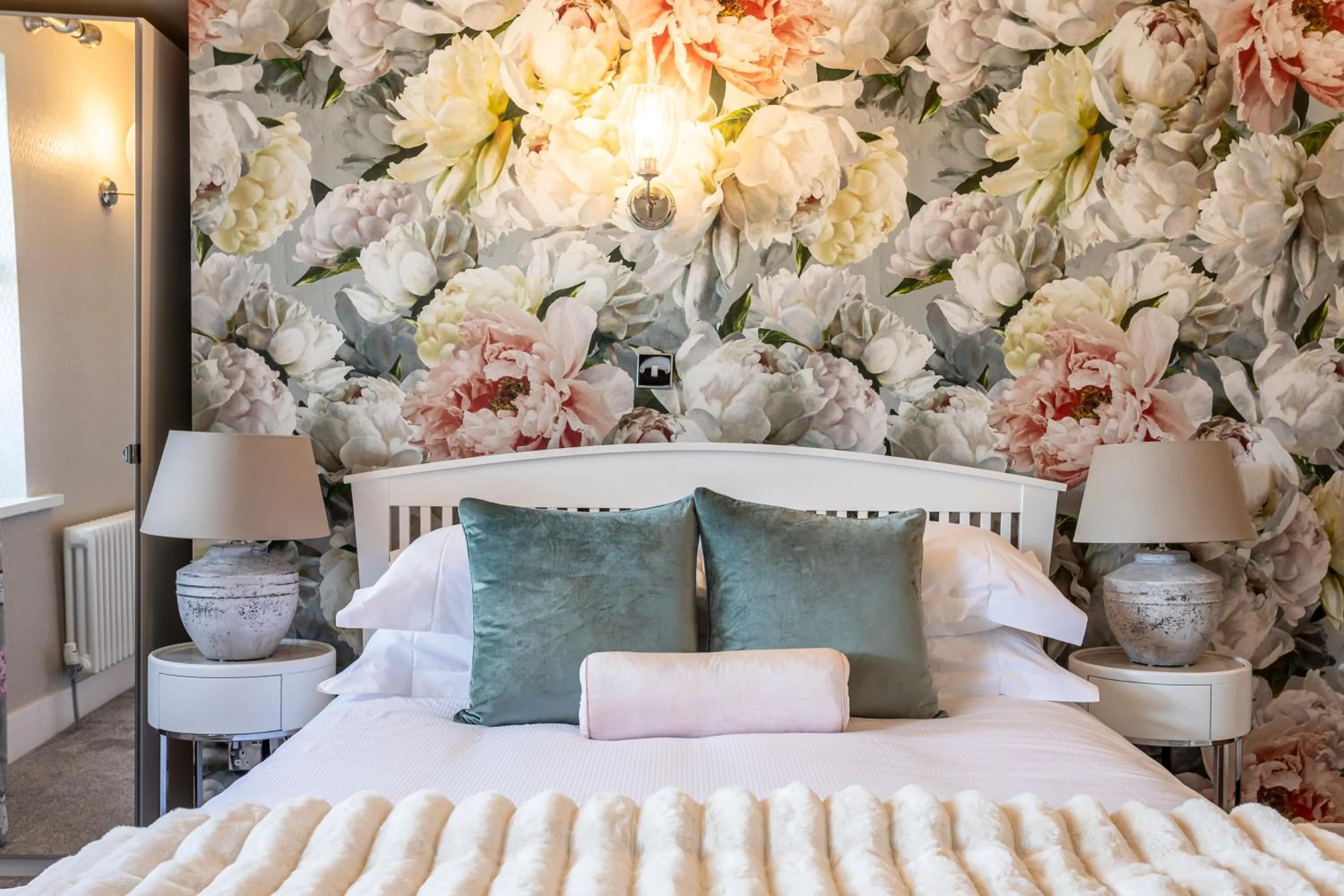 Bed in Georgian House Hotel