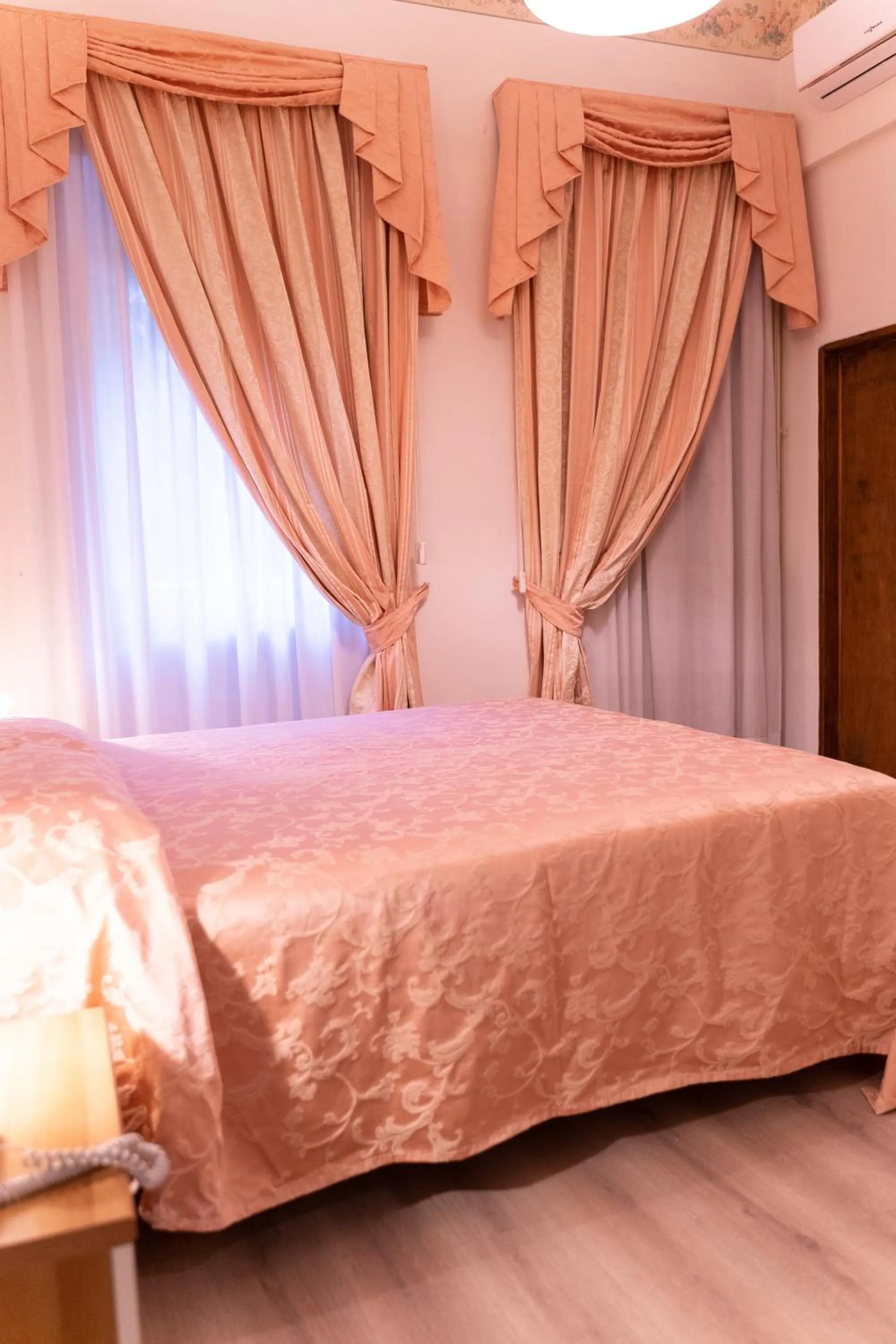 Bedroom, Bed in Hotel Belvedere