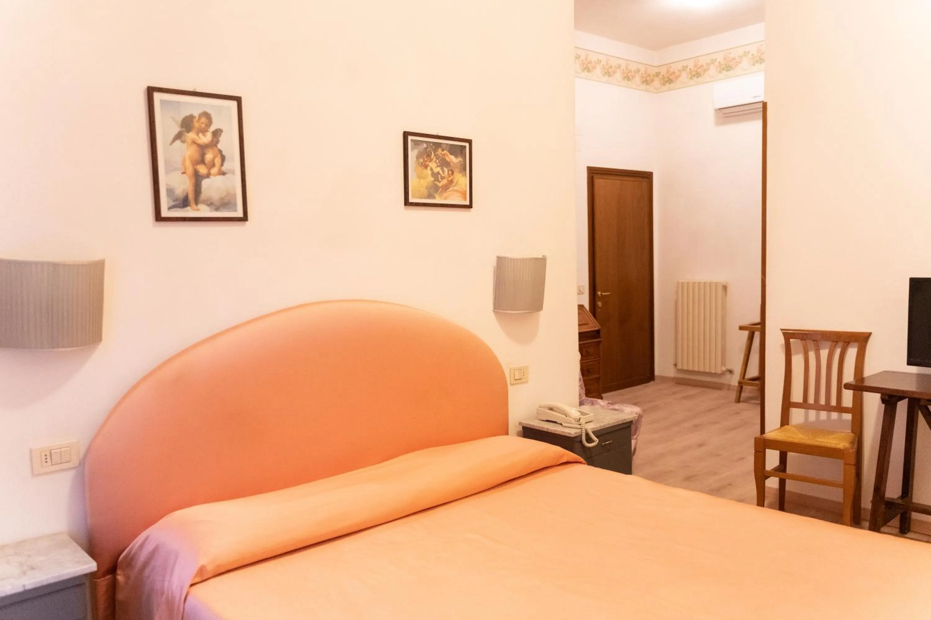 Bedroom, Bed in Hotel Belvedere