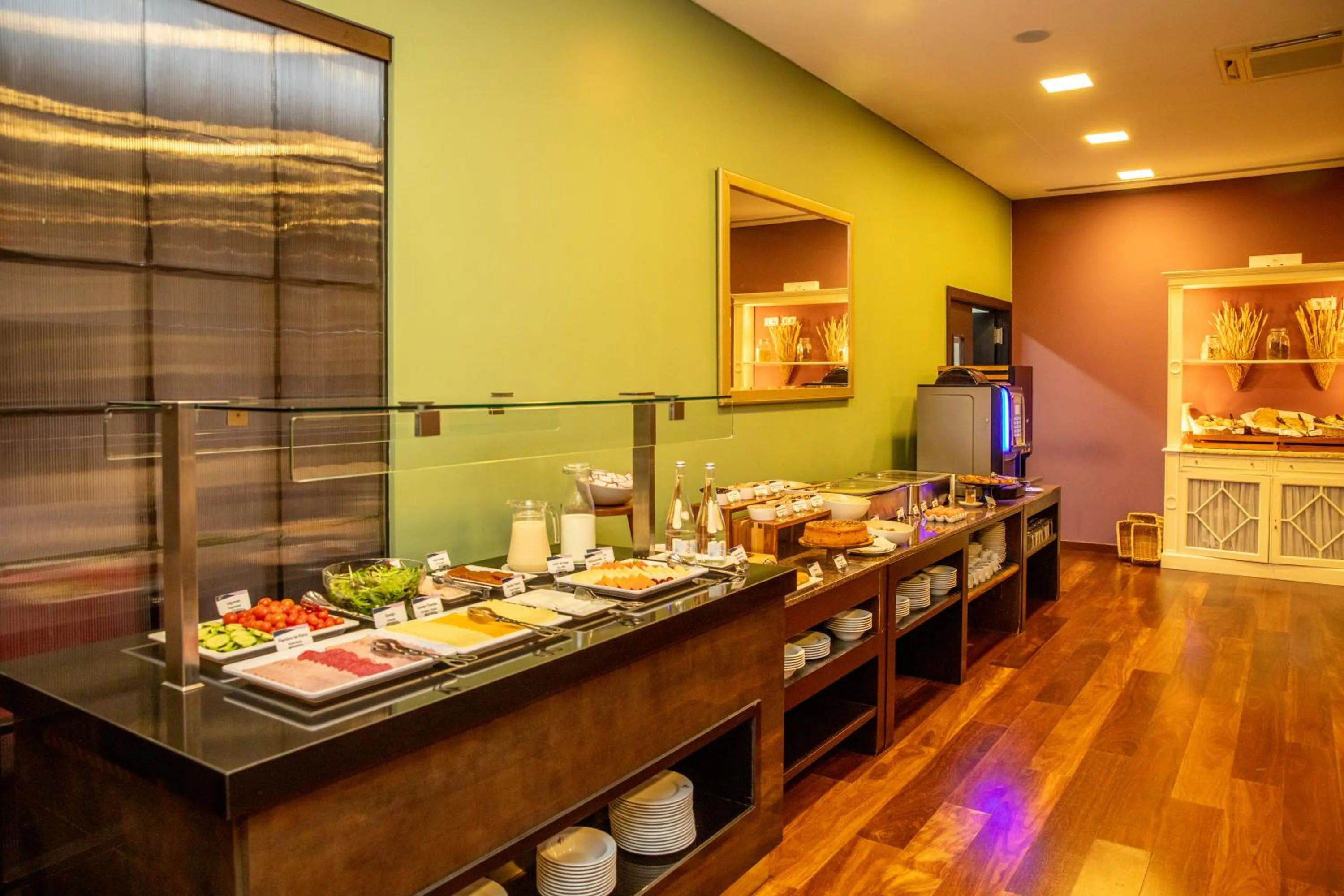 Breakfast in VIP Executive Saldanha