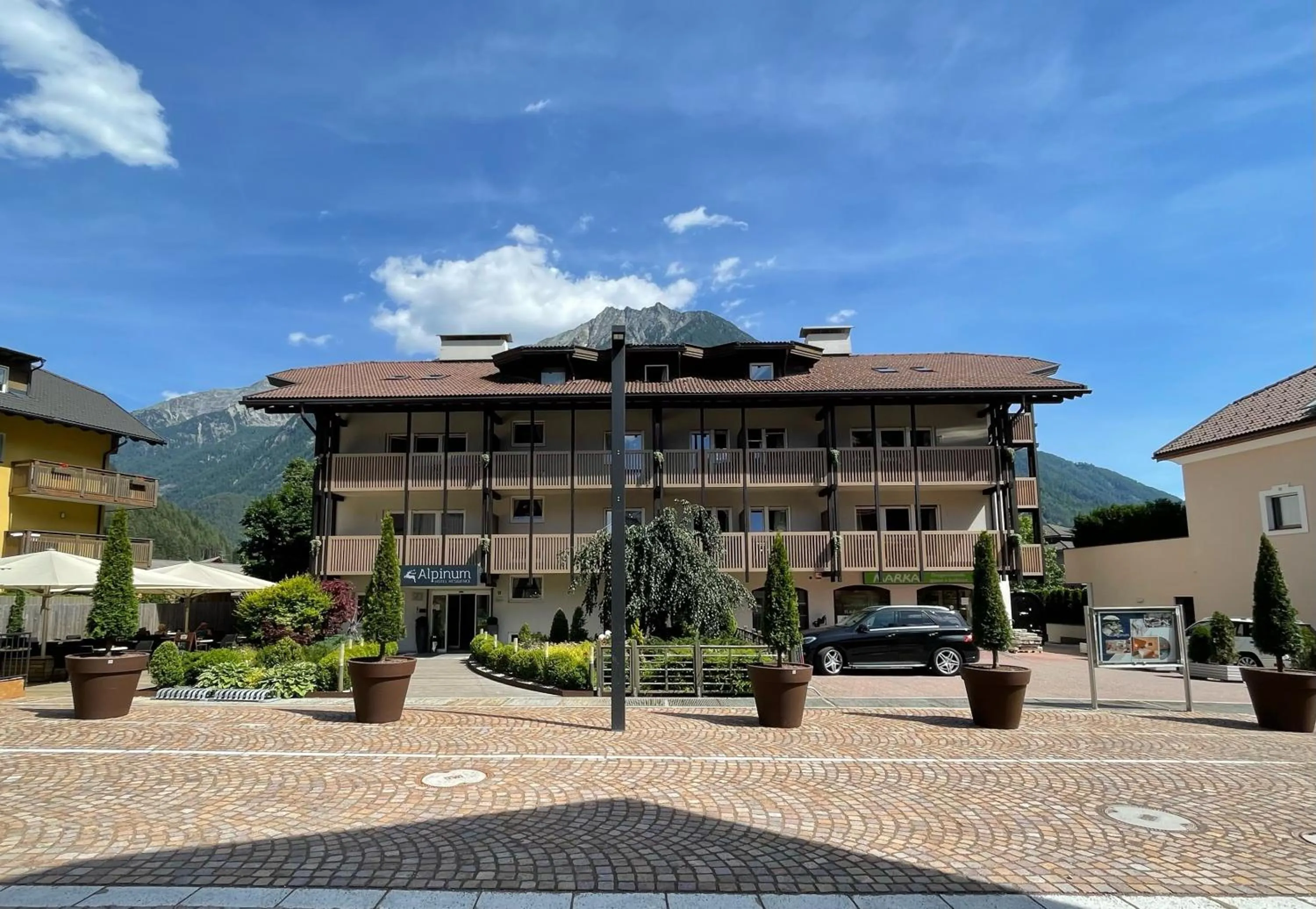 Property building in Residence Hotel Alpinum