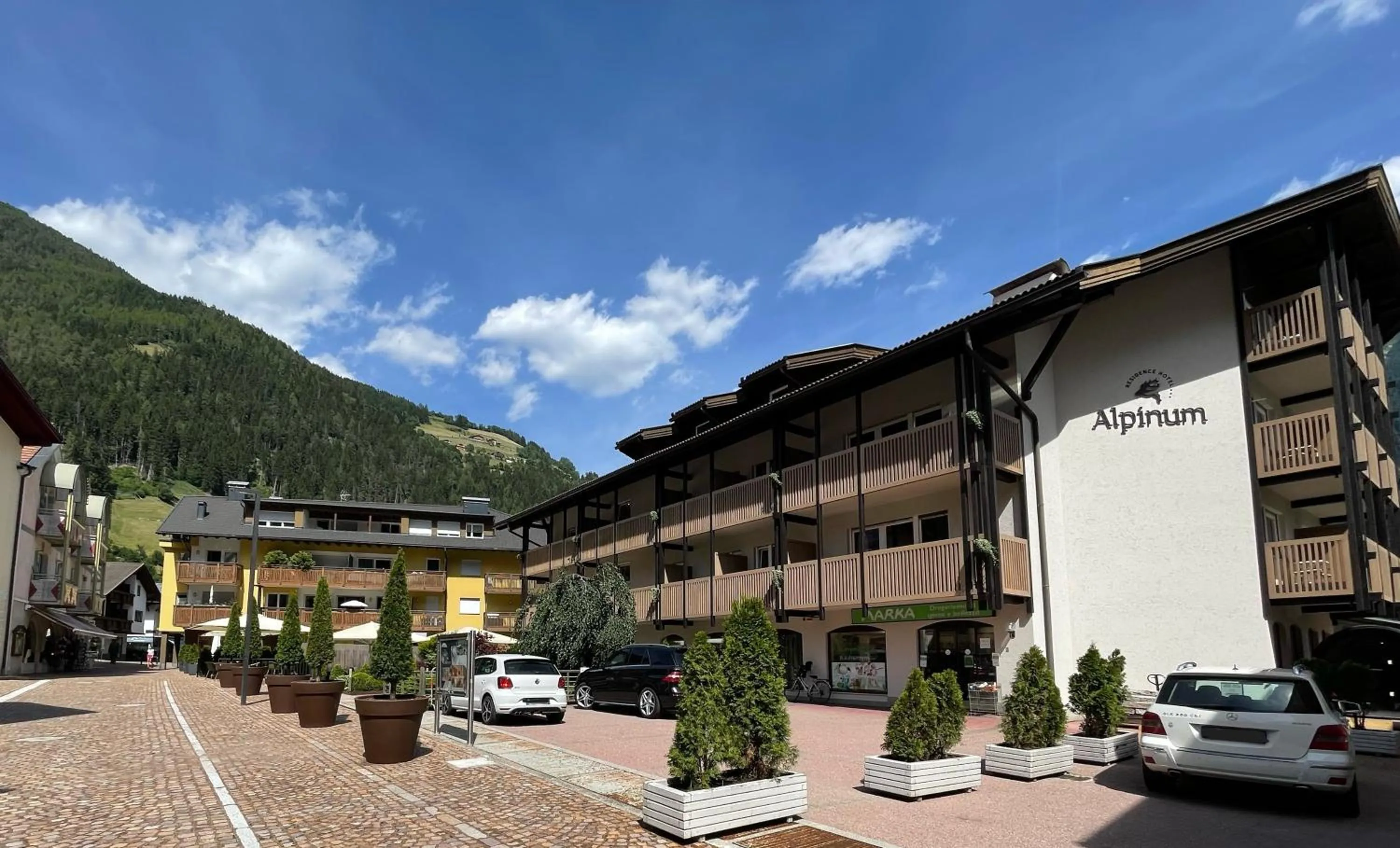 Property building in Residence Hotel Alpinum