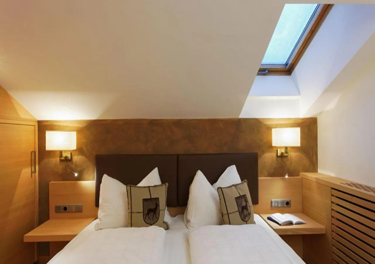 Bedroom, Bed in Residence Hotel Alpinum