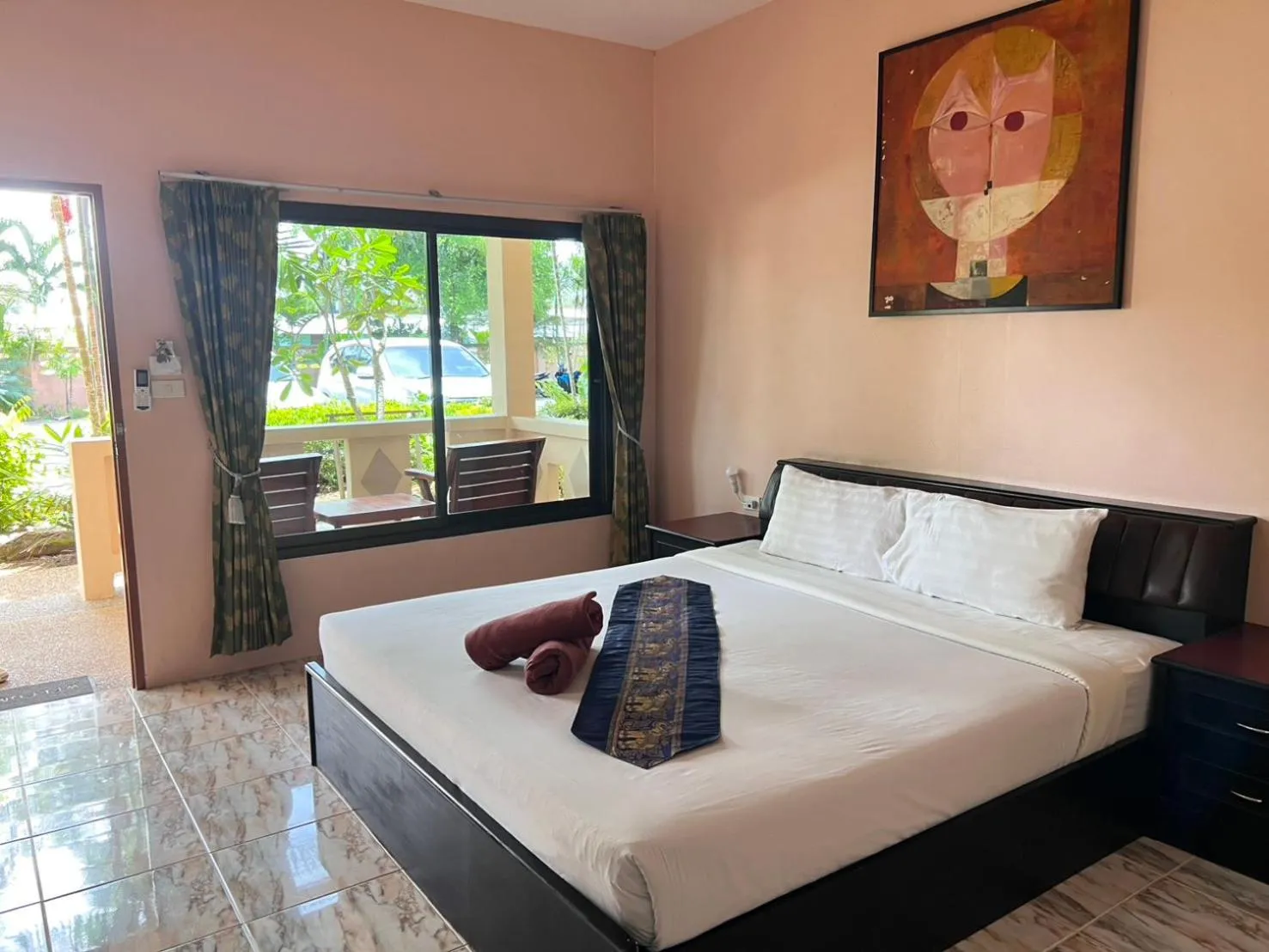 Bed in Diamond Beach Resort